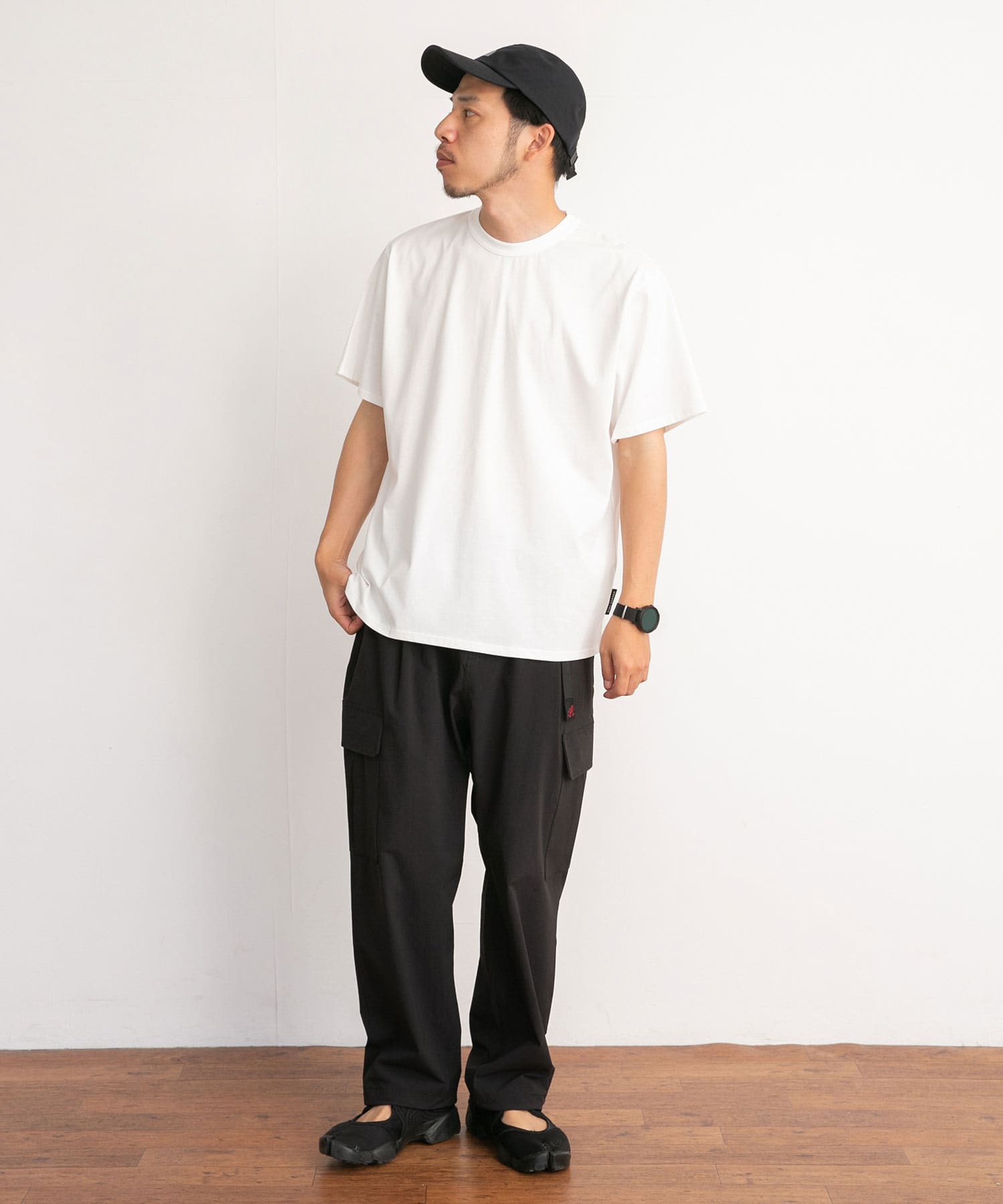 WHITE/NAVY