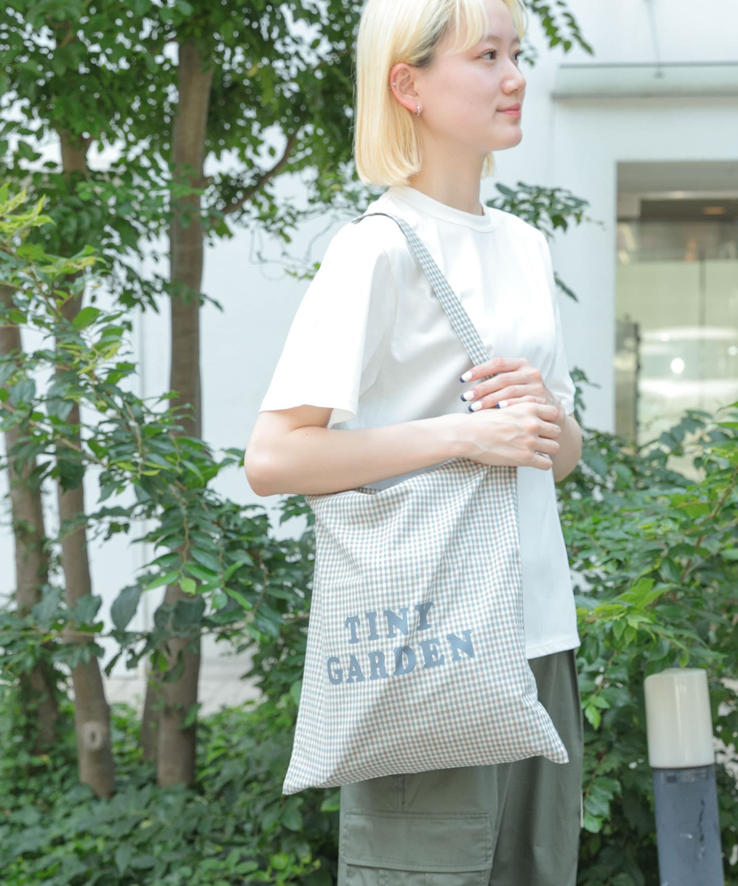ワンショルダーバッグ GREY one