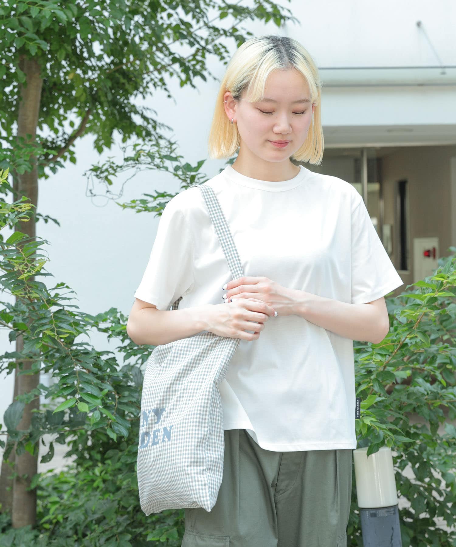 ワンショルダーバッグ GREY one