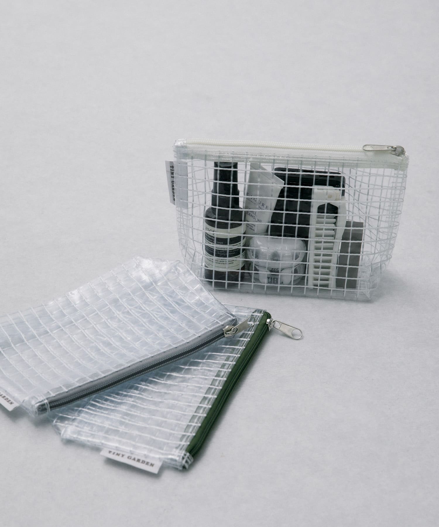 TINY GARDEN PRODUCTS　マルチユースクリアポーチ M CREAM M