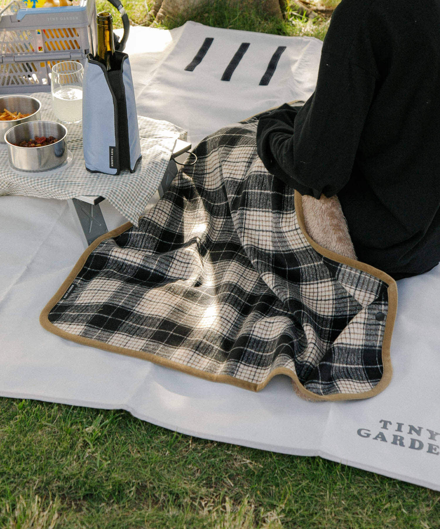 TINY GARDEN PRODUCTS　マルチユースブランケット BLACK one