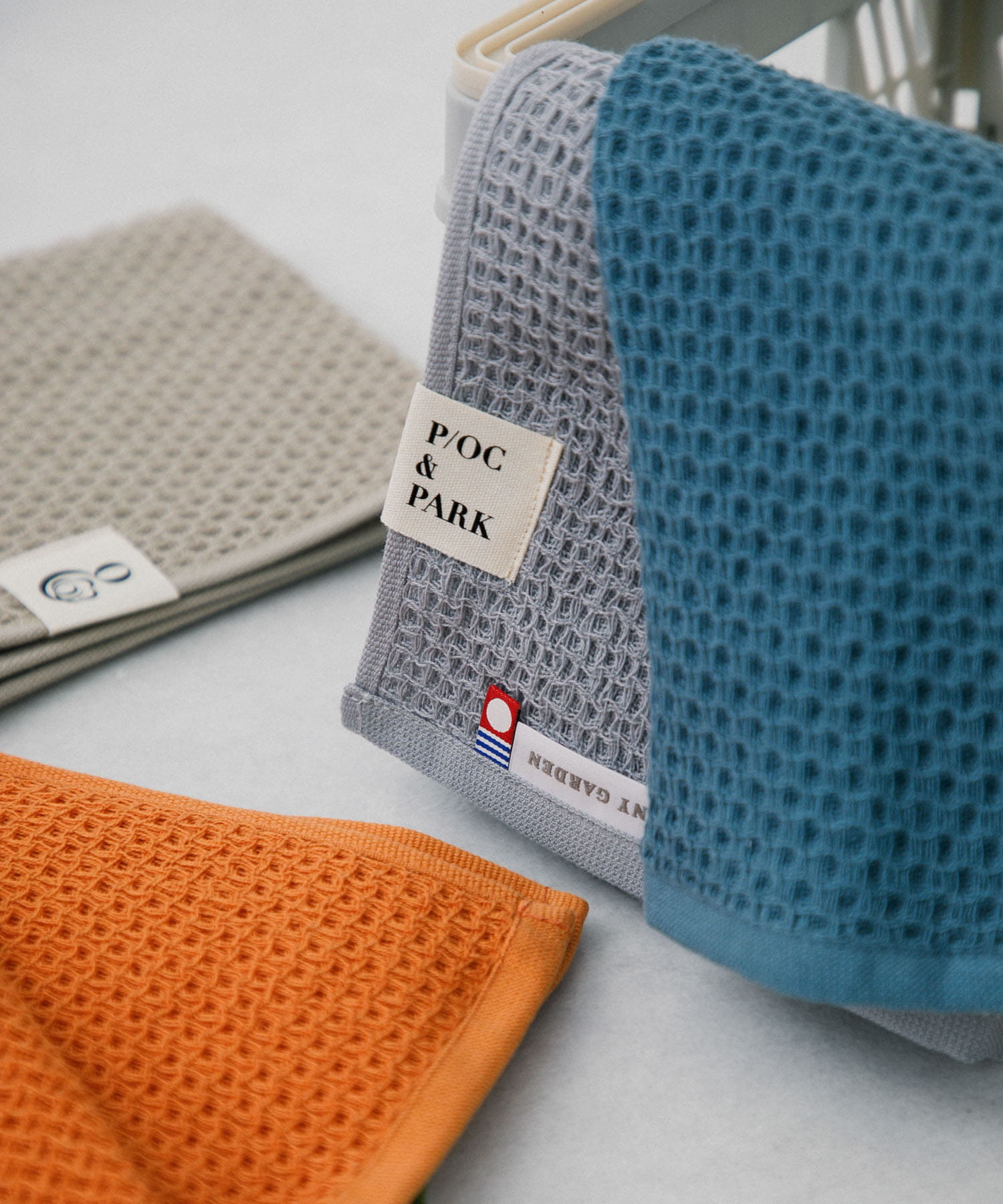 TINY GARDEN PRODUCTS　パークハンドタオル GRAY one