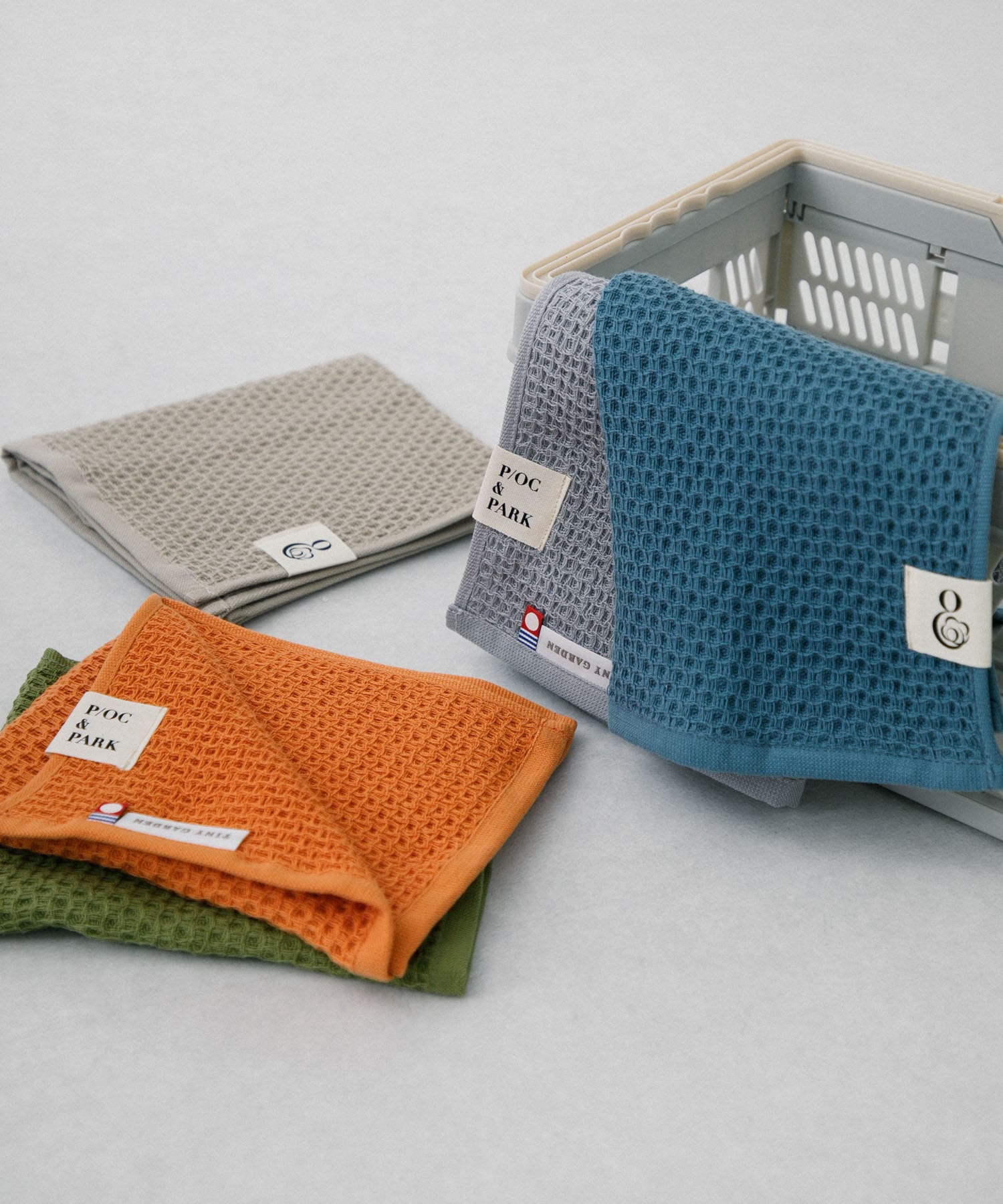 TINY GARDEN PRODUCTS　パークハンドタオル GRAY one