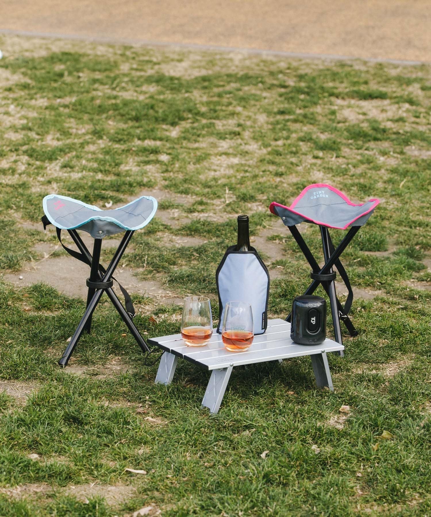 TINY GARDEN PRODUCTS　ピクニックトライアングルチェア GY×LBL FREE