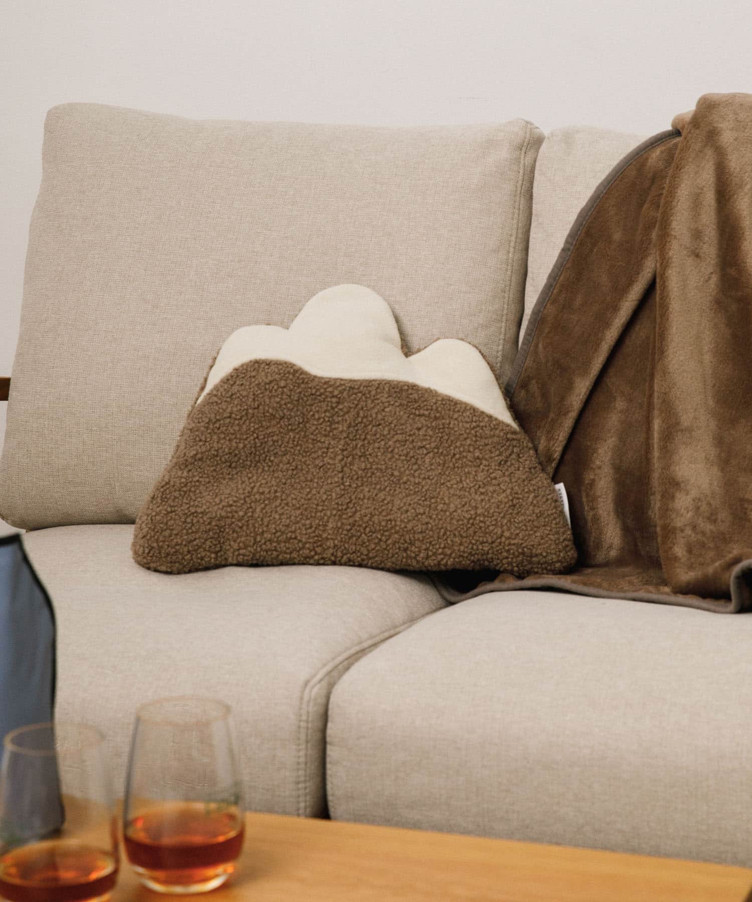 TINY GARDEN PRODUCTS　アクティブクッションブランケット MOUNTAIN one