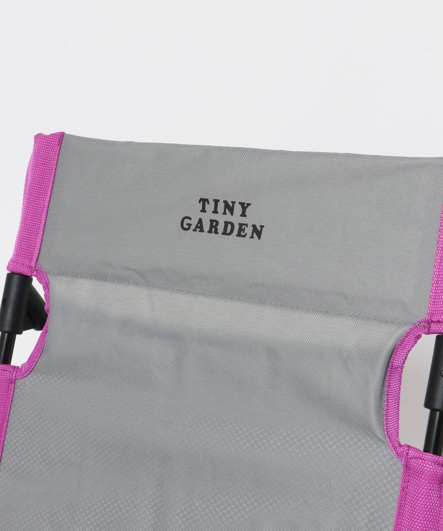 TINY GARDEN PRODUCTS　エニウェアグラウンドチェア PINK one