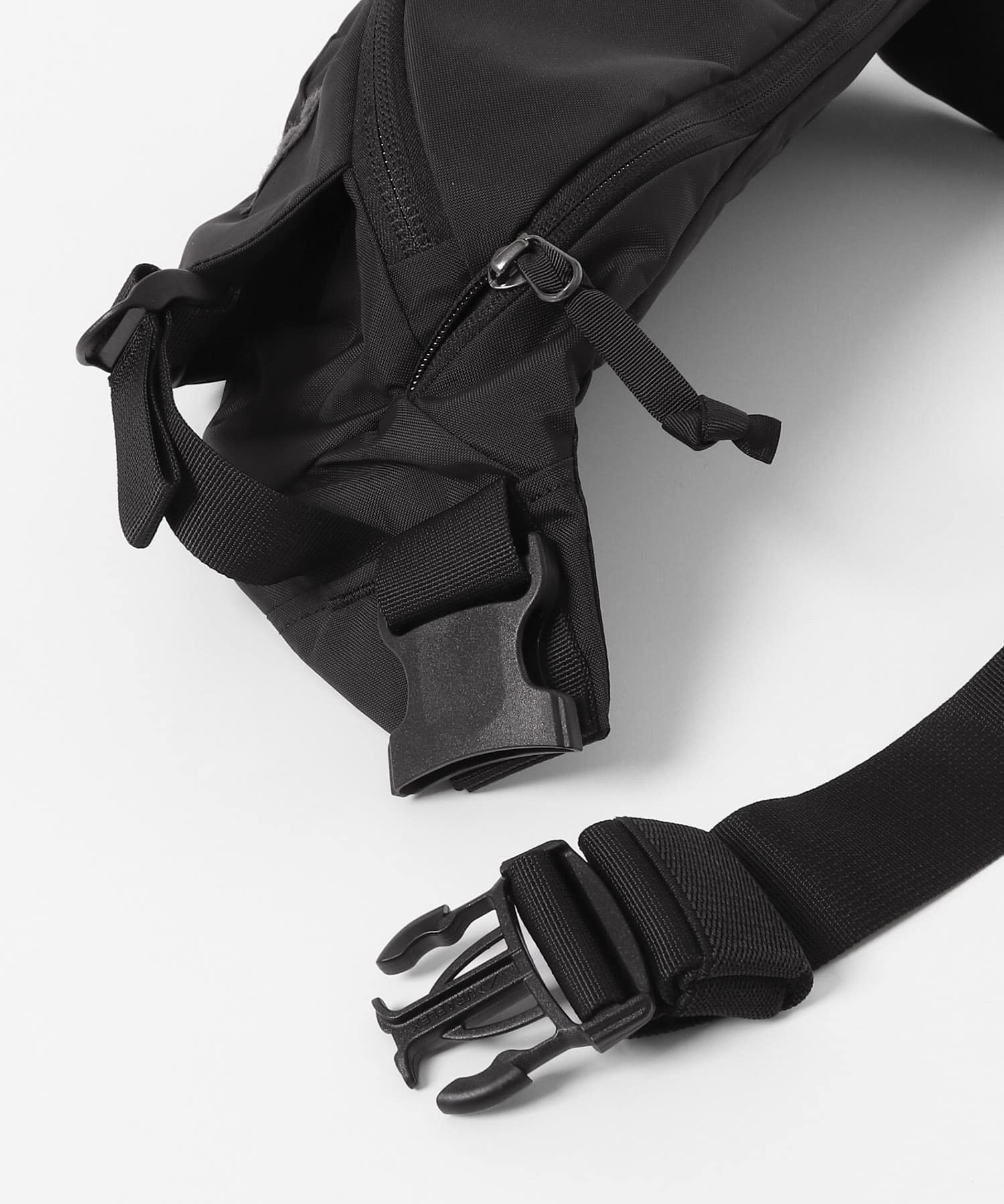 EVERGOODS　MOUNTAIN HIP PACK 3.5L Black one