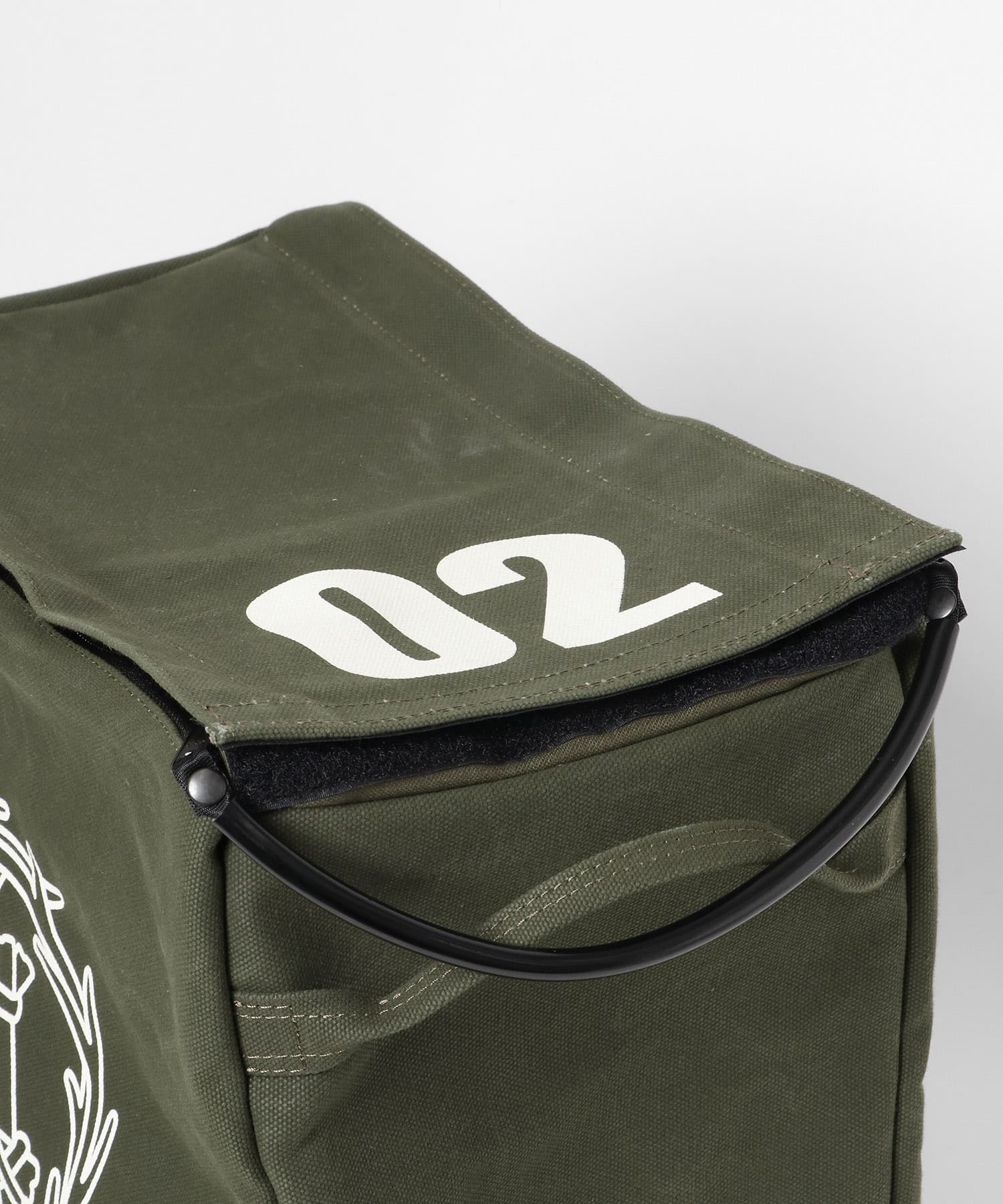mountain research 1/2 Container(one KHAKI 01): キャンプ用品