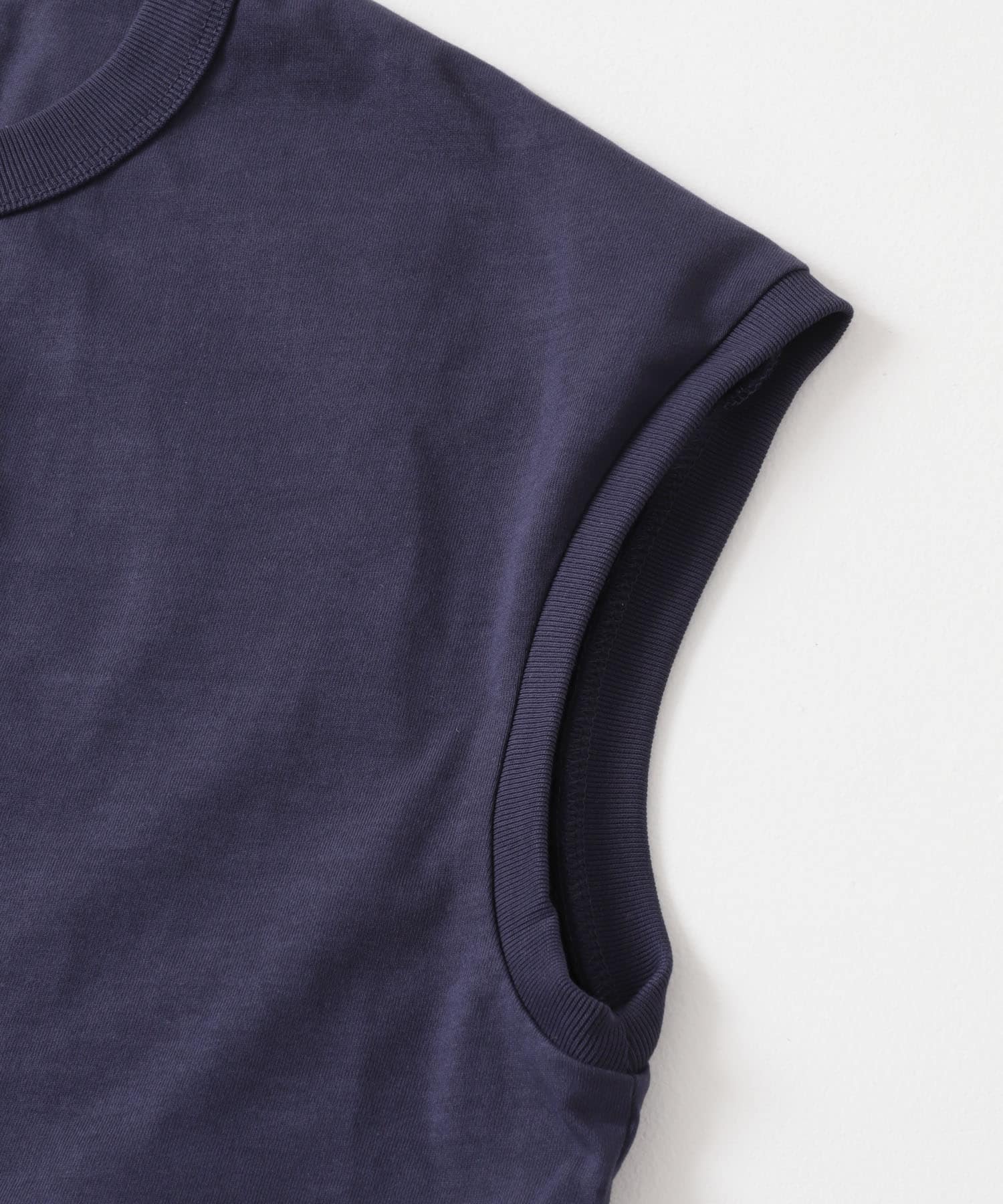 Navy (N)