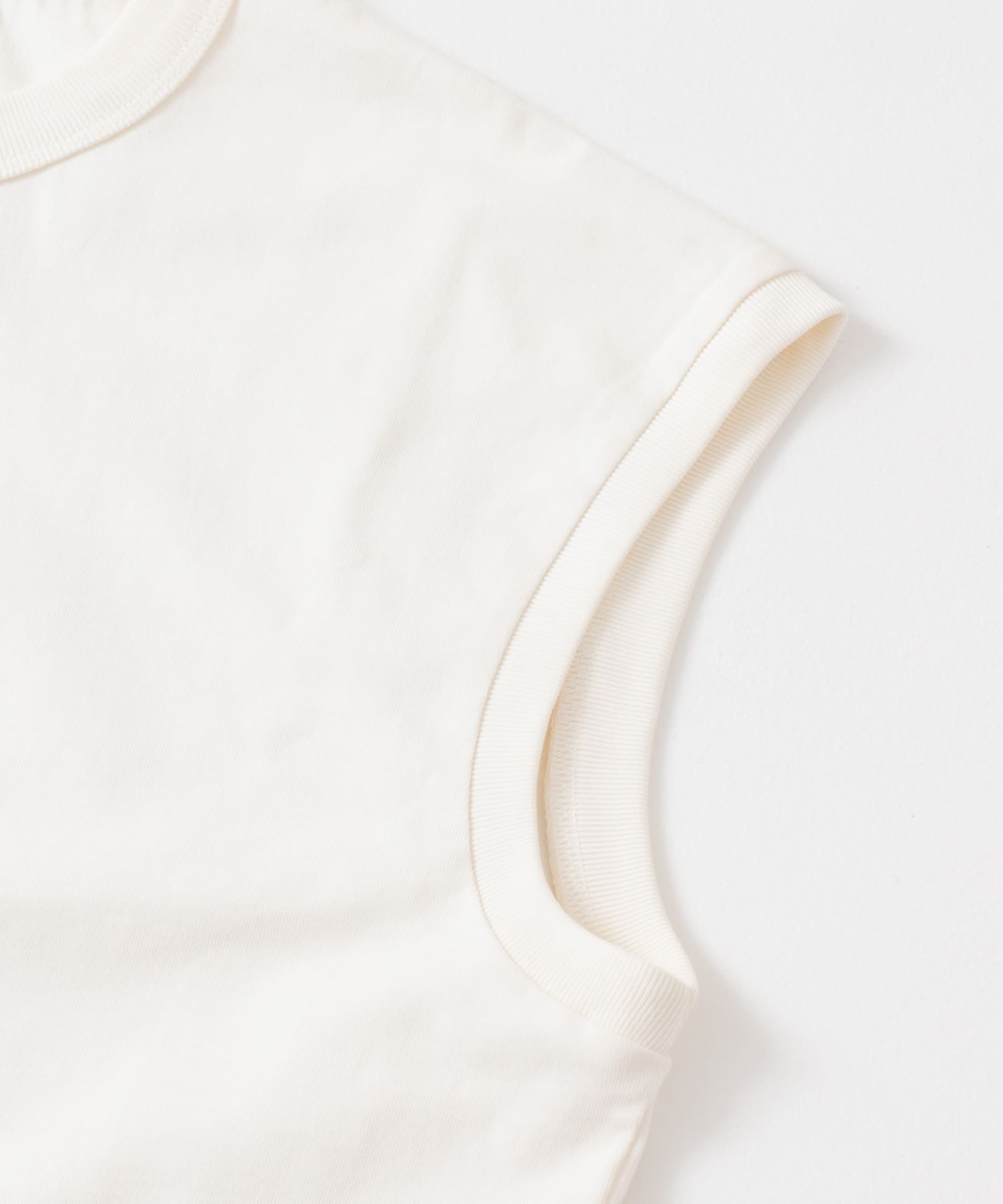 Ivory (IV)