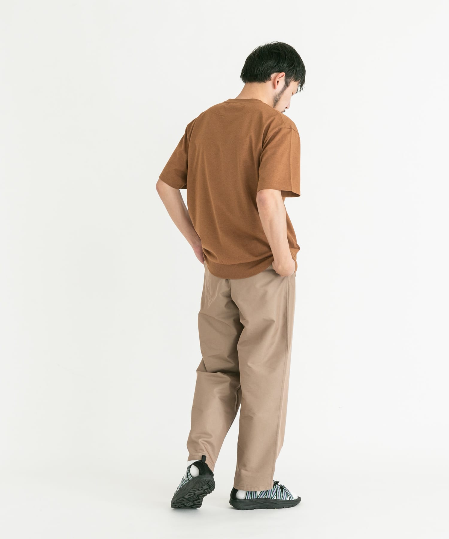ブラウン