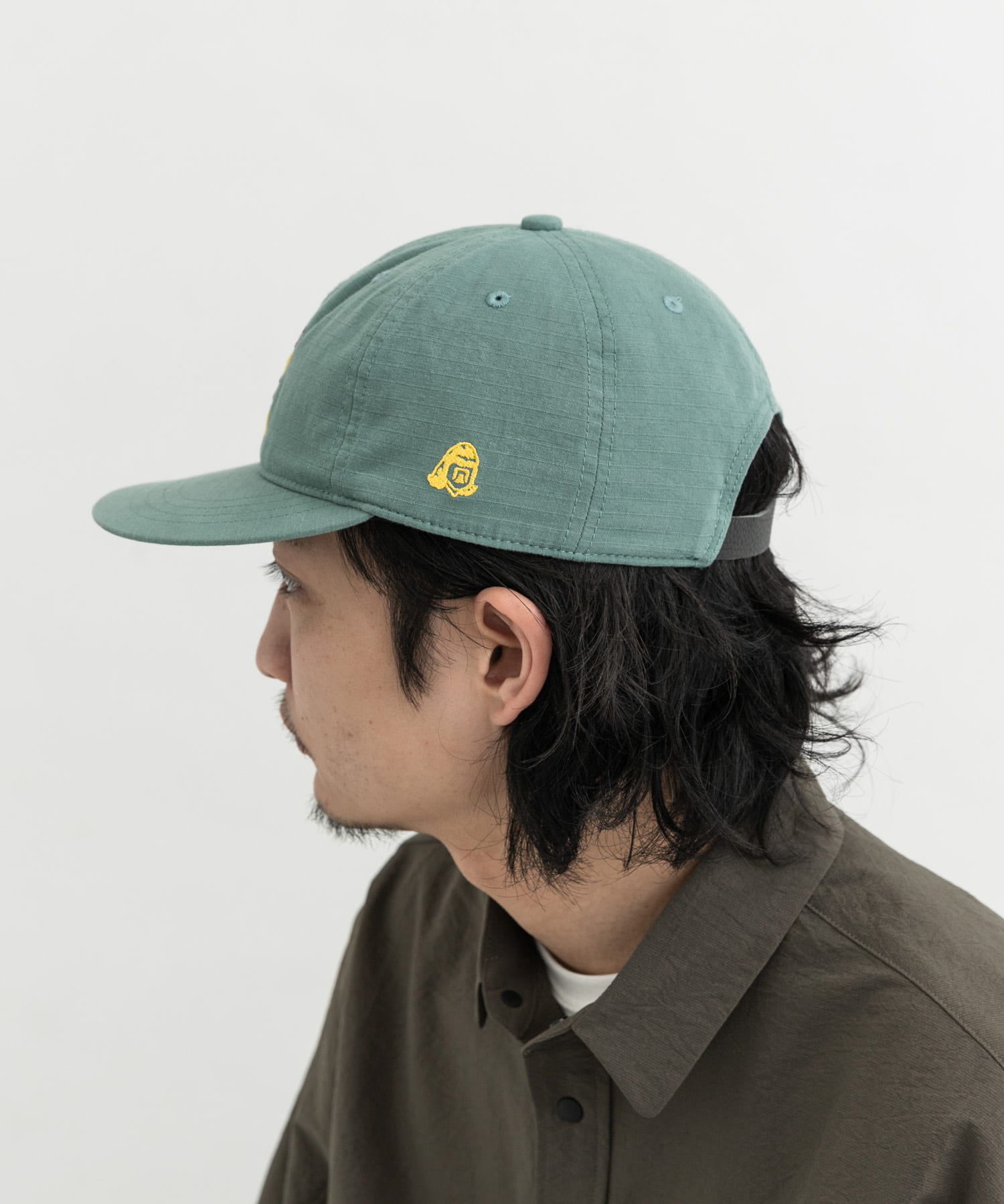 グリーン