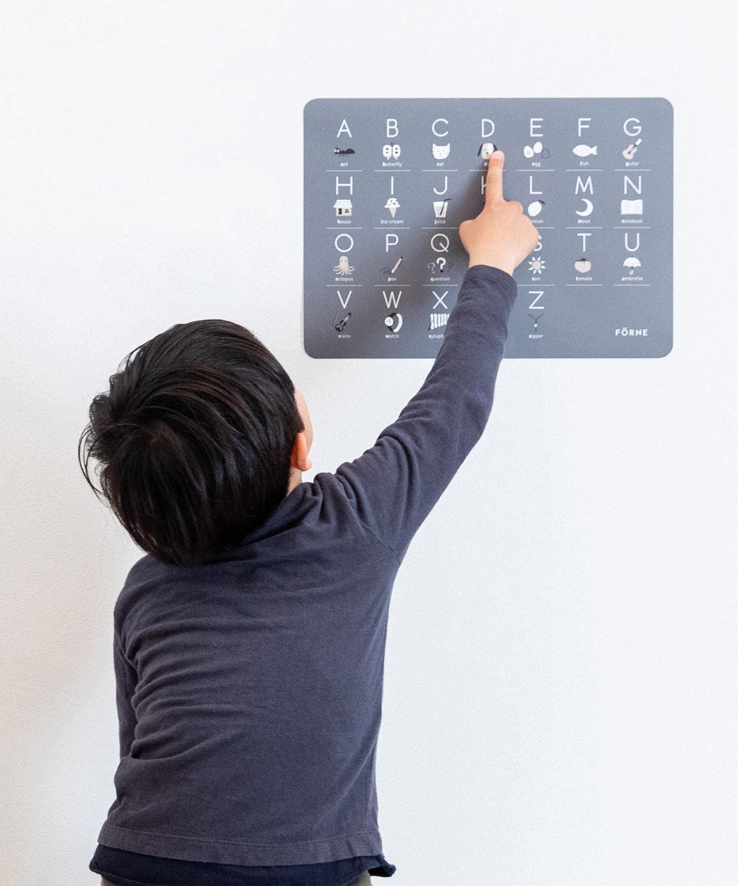 チャコールグレー