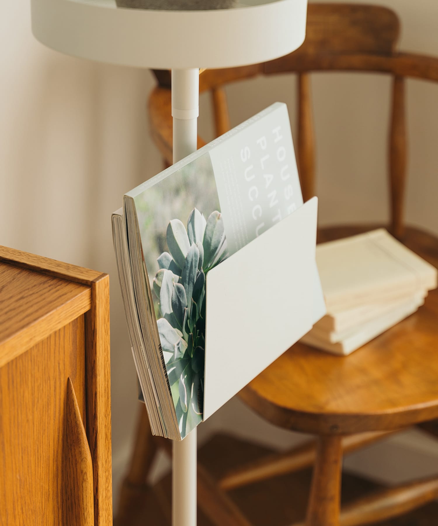 DRAW A LINE　Book Rack WH