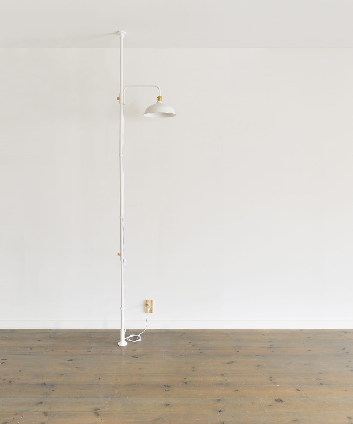 DRAW A LINE　Shade White / Lamp Armシリーズ専用 ホワイト FREE
