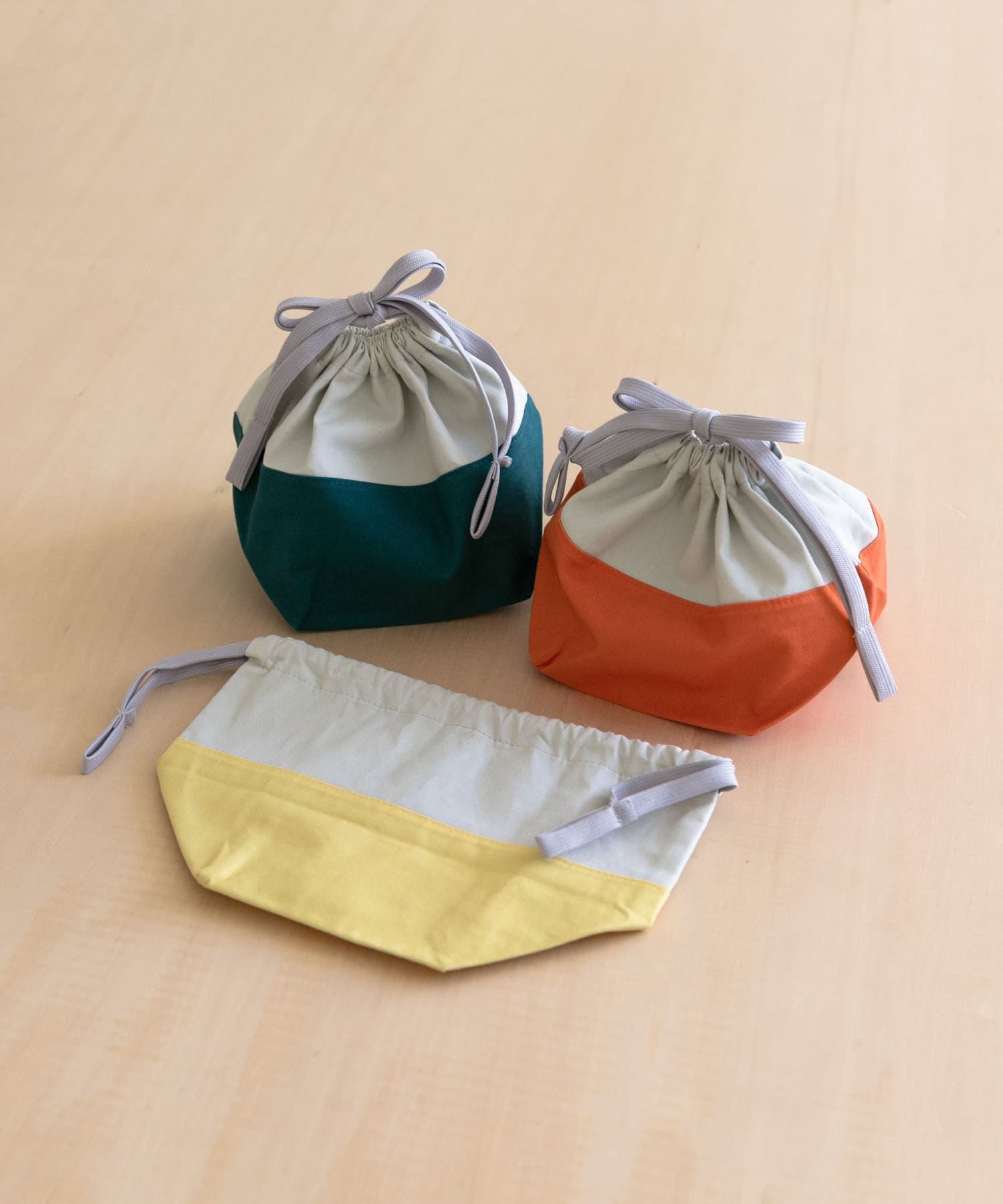tak.　キッズディッシュ ランチポーチ YELLOW -