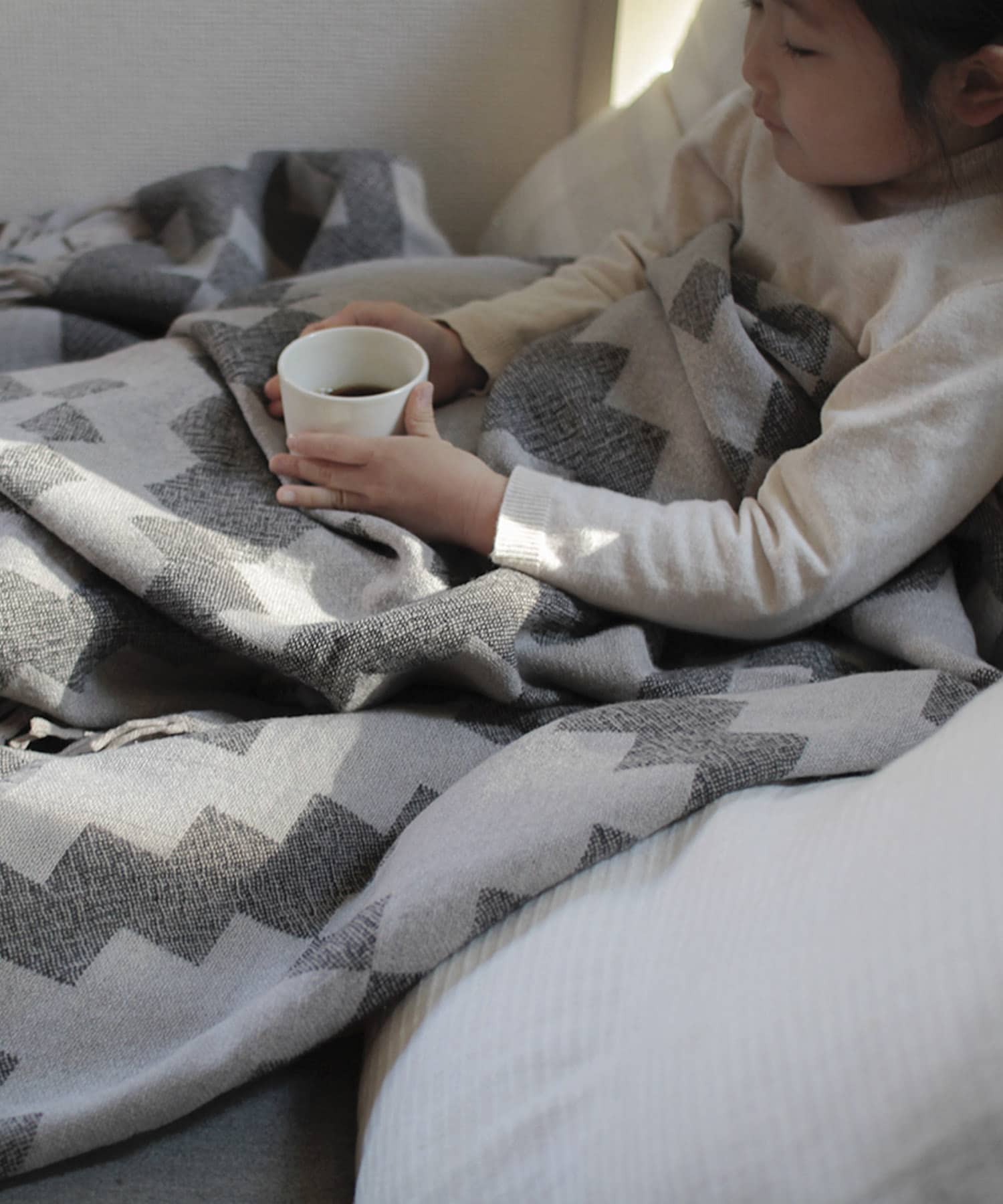 LAPUAN KANKURIT　HUVILA blanket GRY BLACK one