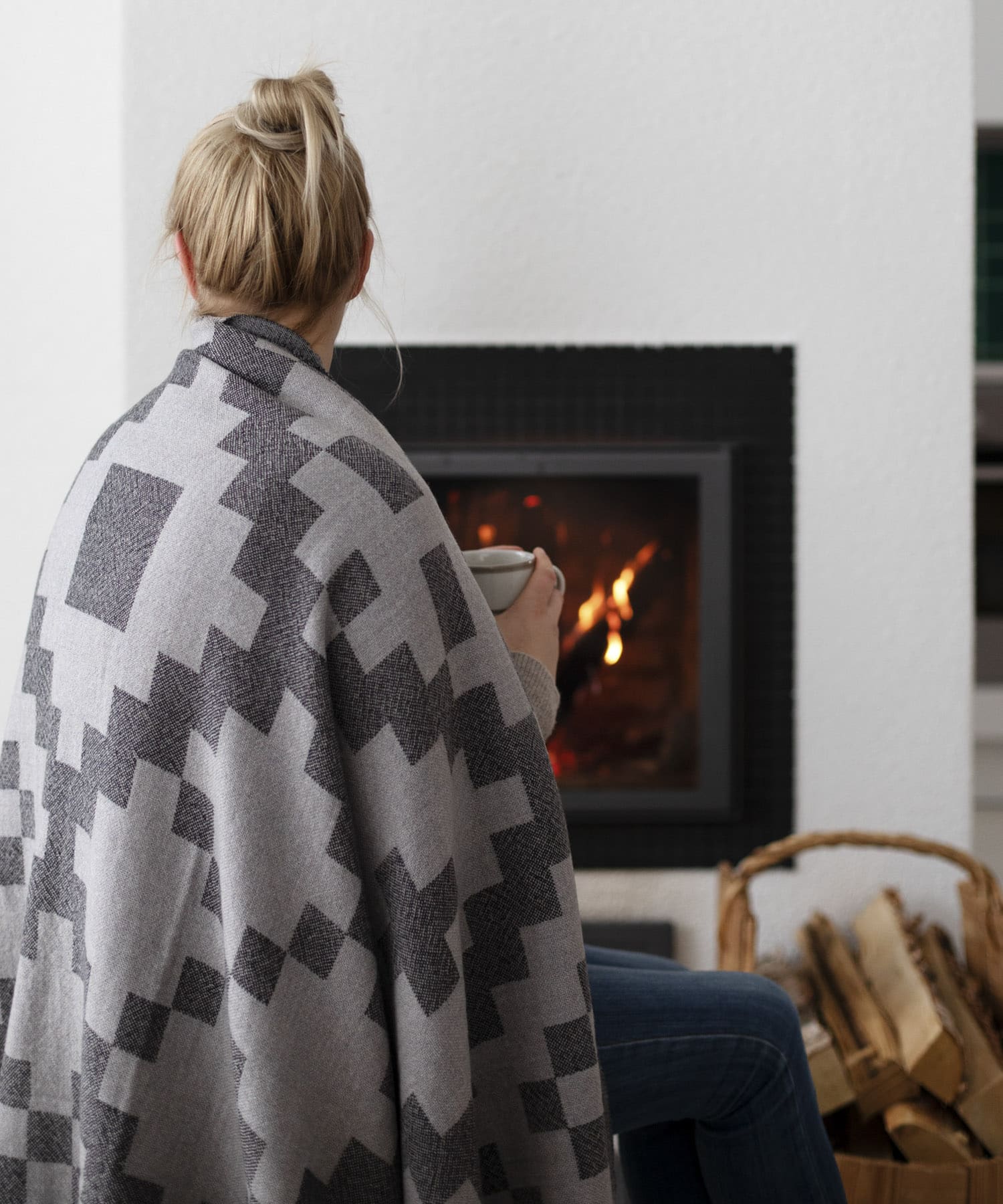 LAPUAN KANKURIT　HUVILA blanket GRY BLACK one