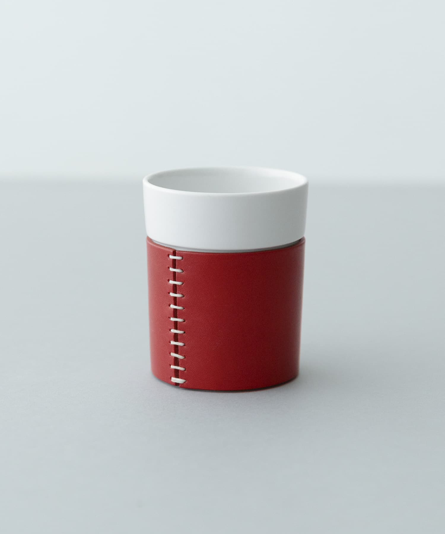 224 porcelain　vestino レザーカバーコップ RED -