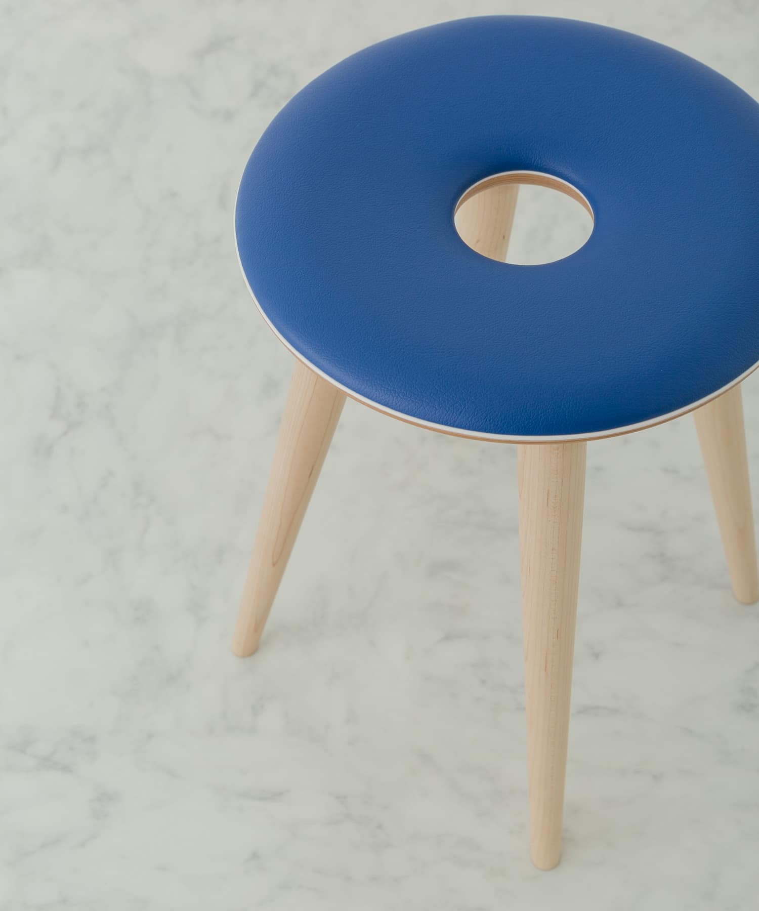 天童木工　リングスツール ブルー FREE