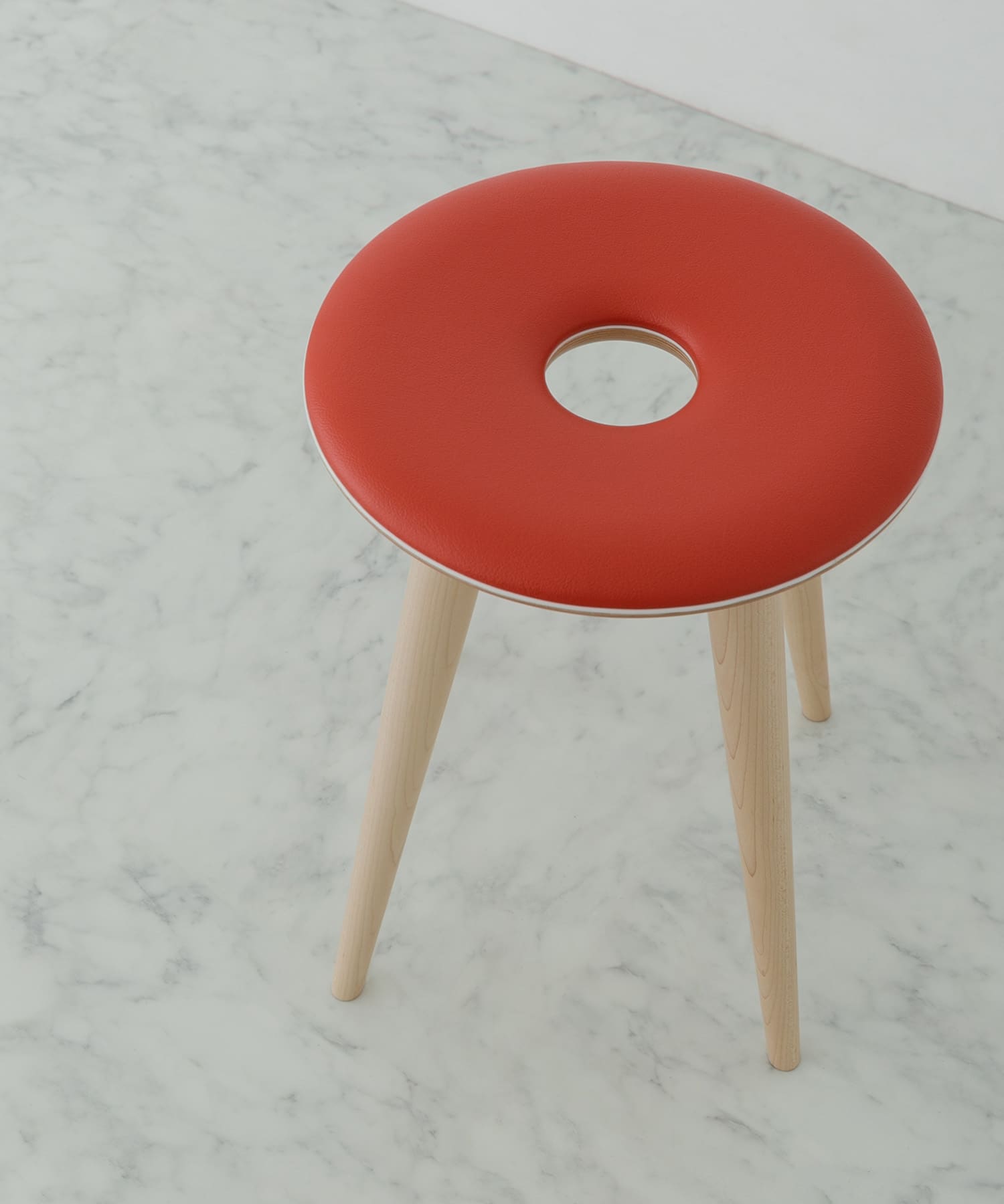 天童木工　リングスツール レッド FREE