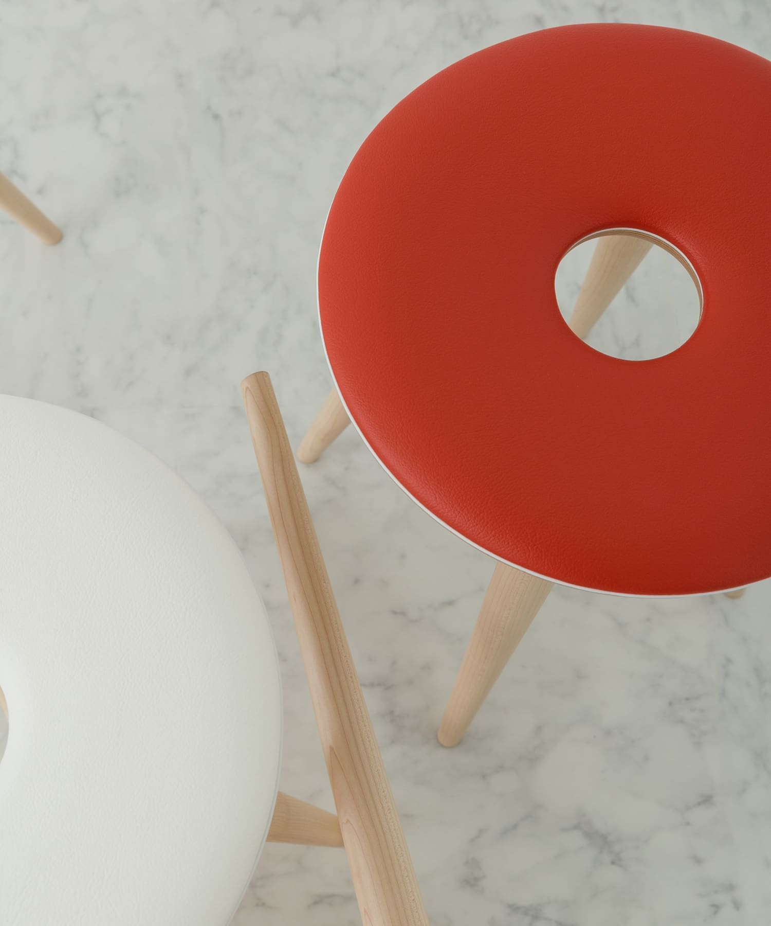 天童木工　リングスツール レッド FREE