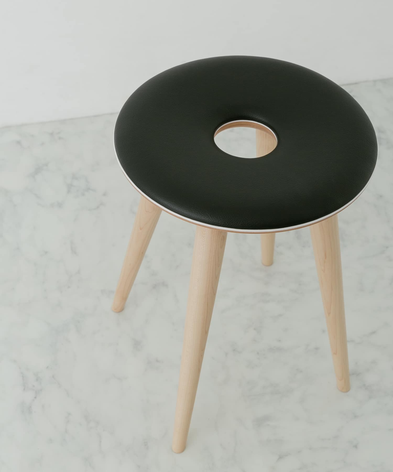 天童木工　リングスツール ブラック FREE