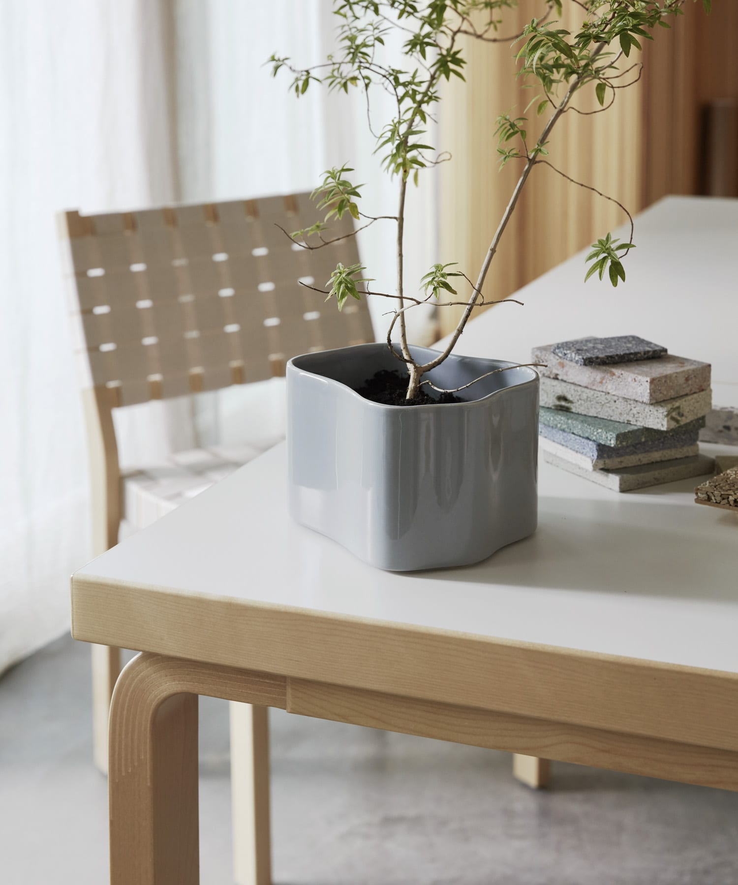 ホワイトラミネート