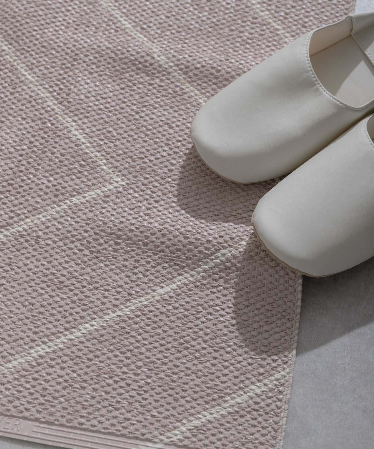 BRITA SWEDEN　RITA インアウトドアラグ70x150 DUSTY ROSE -