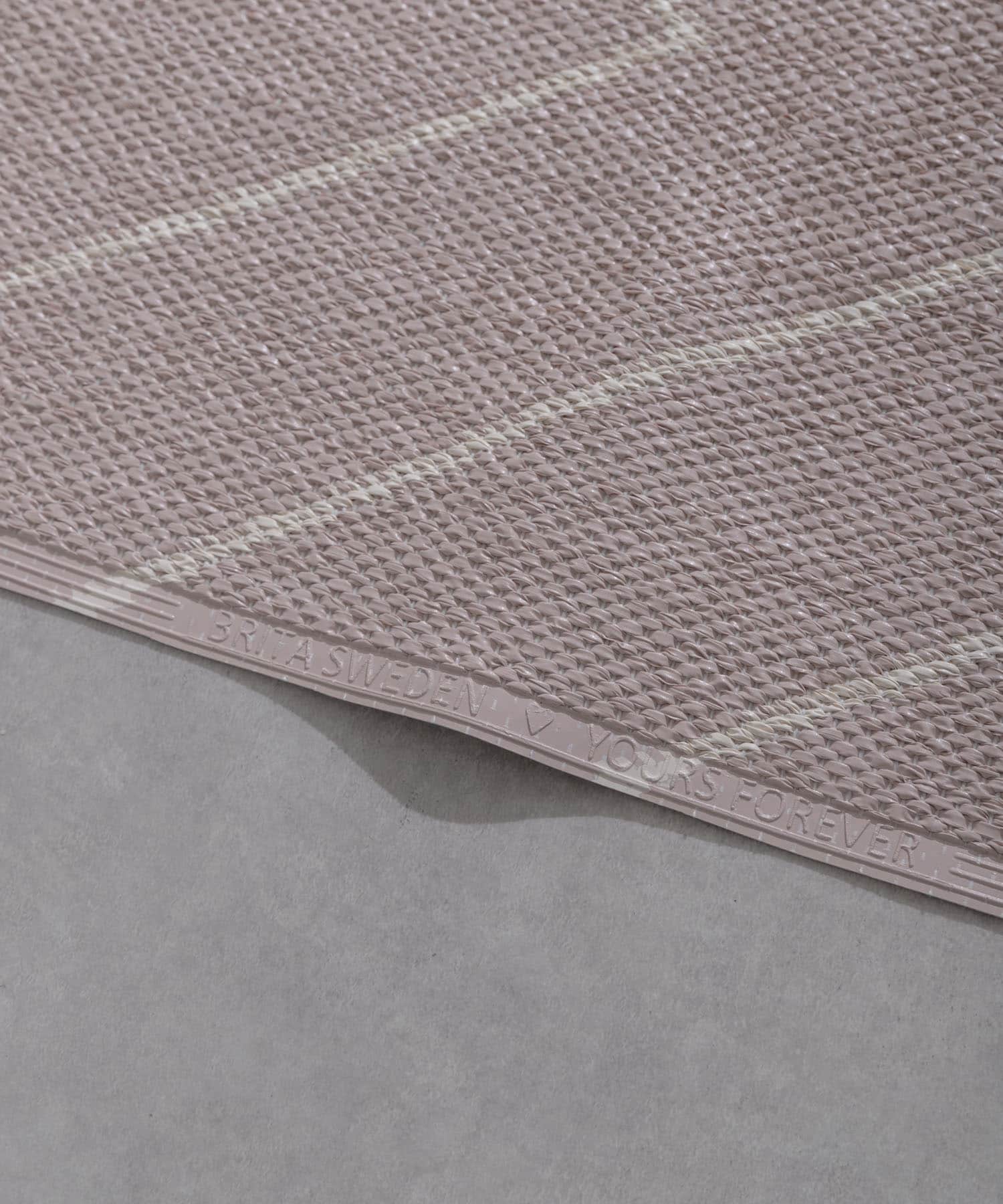 BRITA SWEDEN　RITA インアウトドアラグ70x150 DUSTY ROSE -