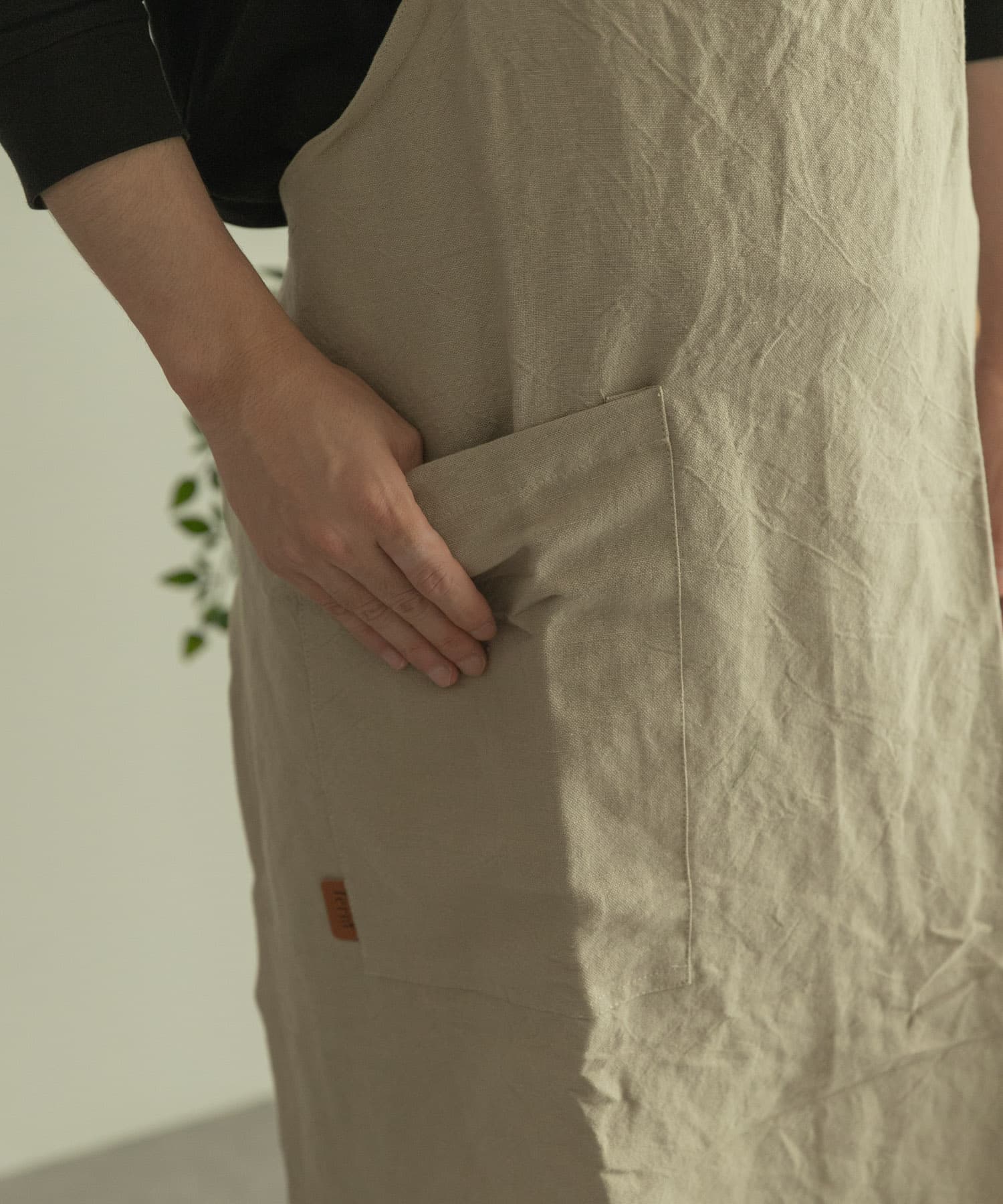 ferm living　HALE YARN-DYED APRON SAND -