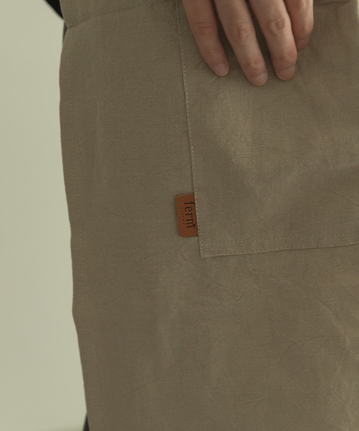 ferm living　HALE YARN-DYED APRON SAND -