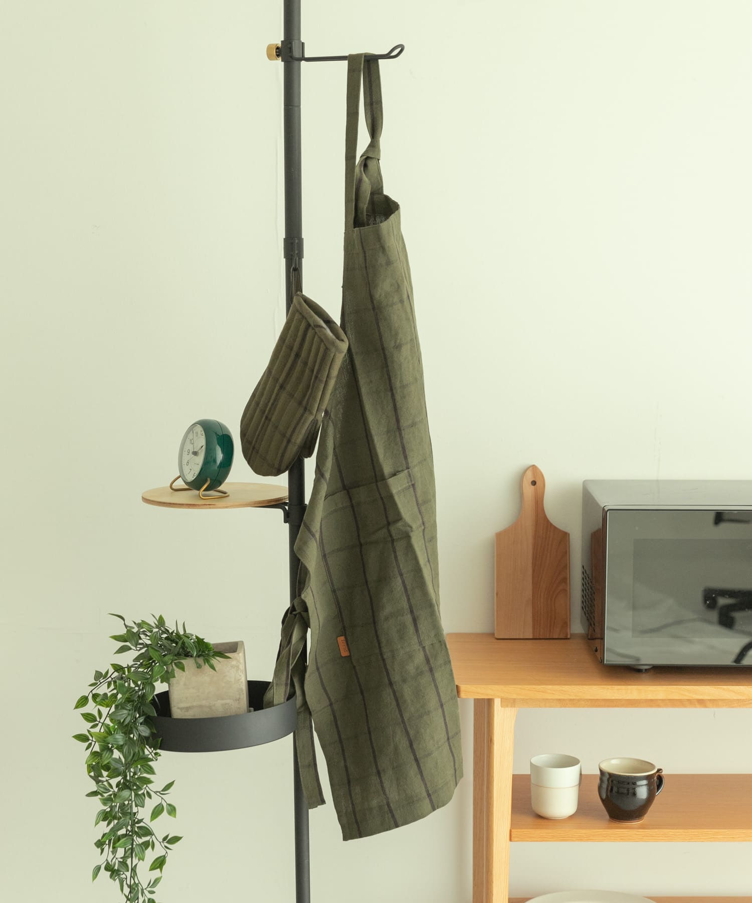 ferm living　HALE YARN-DYED APRON GREEN BLK -
