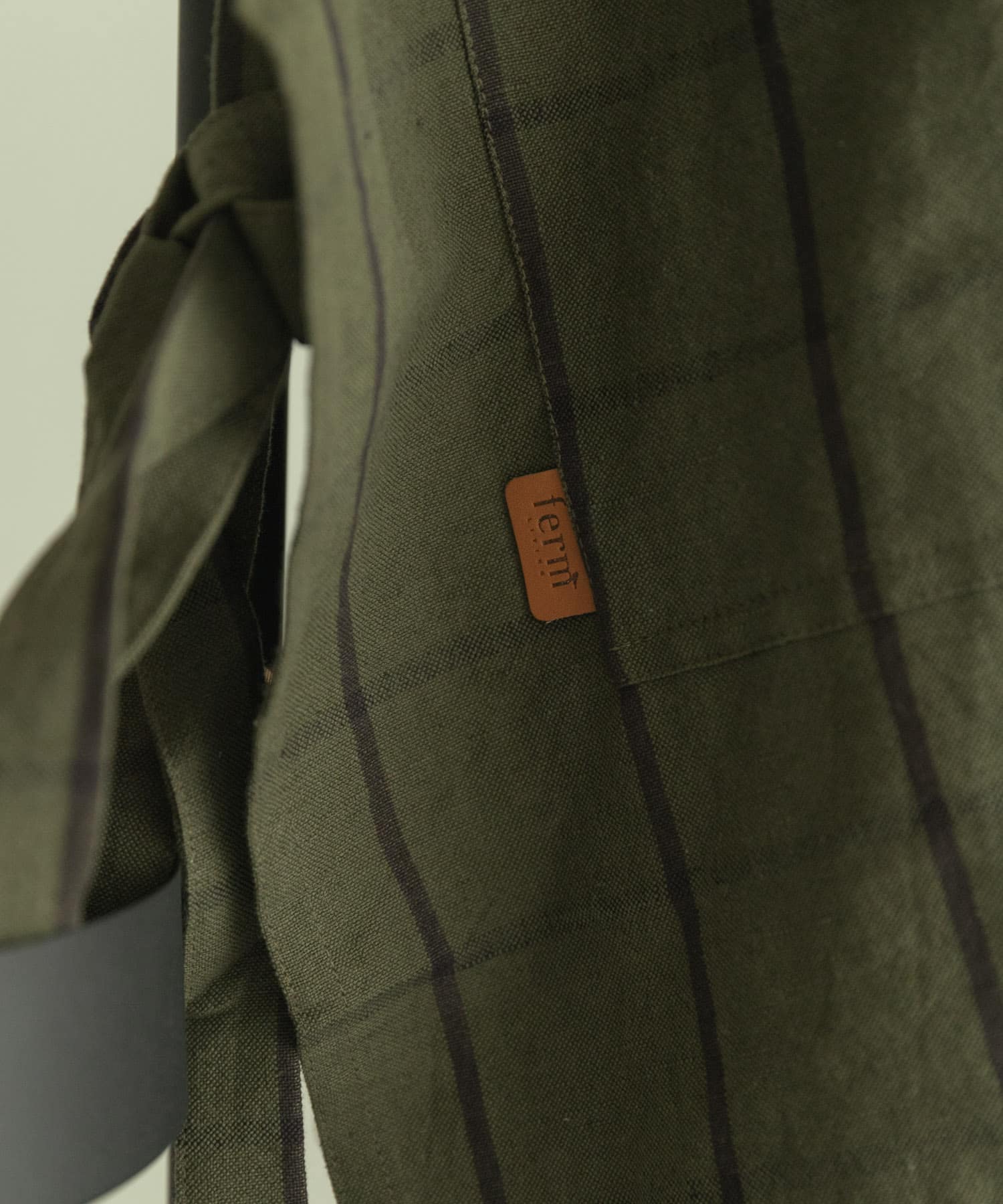 ferm living　HALE YARN-DYED APRON GREEN BLK -