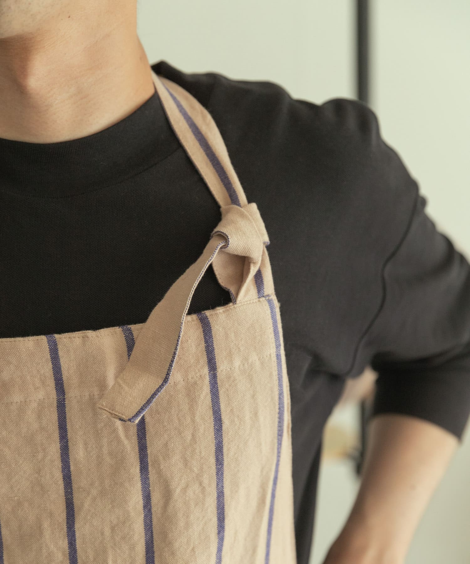 ferm living　HALE YARN-DYED APRON ROSE BLUE -