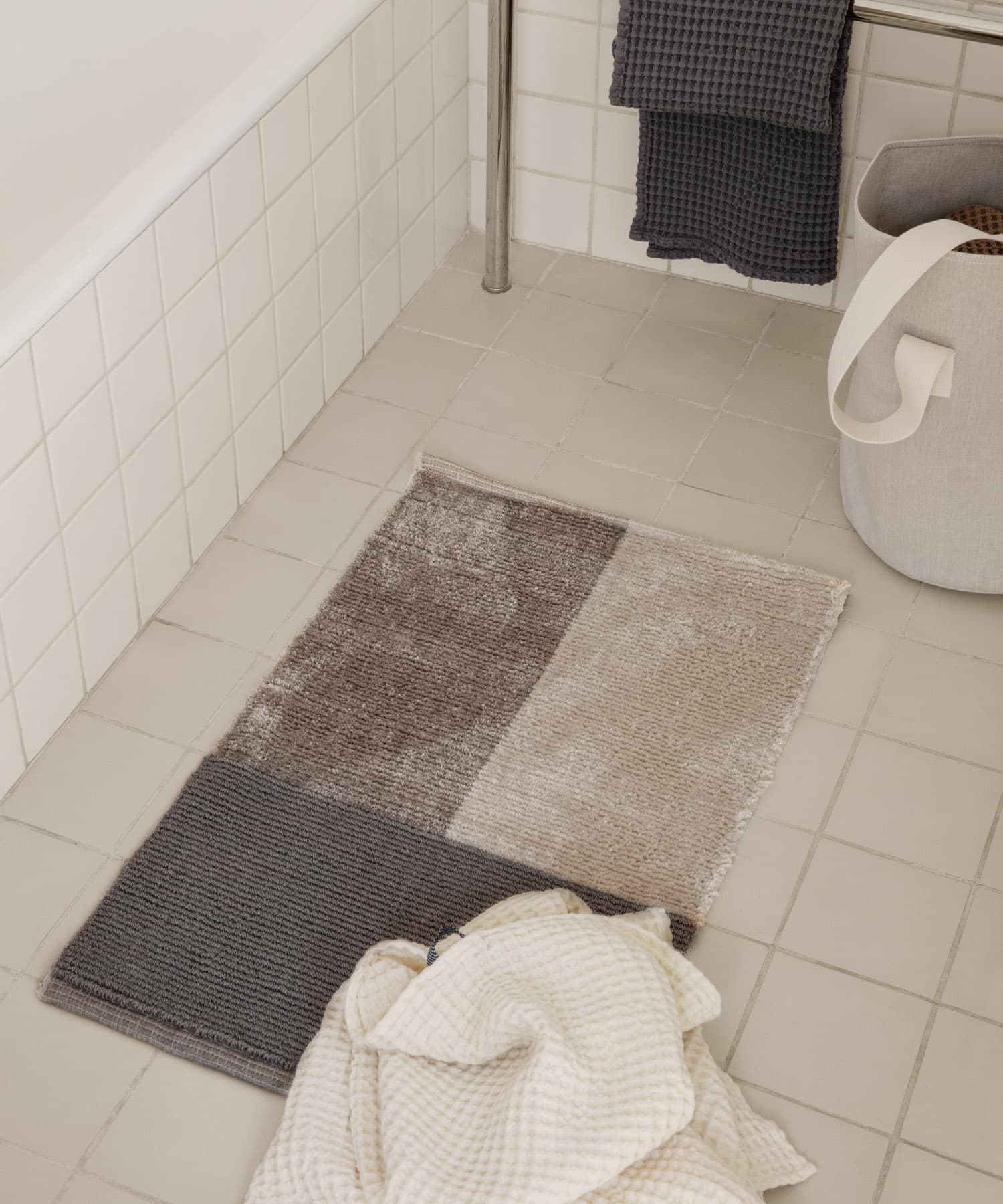 ferm living　PILE BATHROOM MAT GRAY -