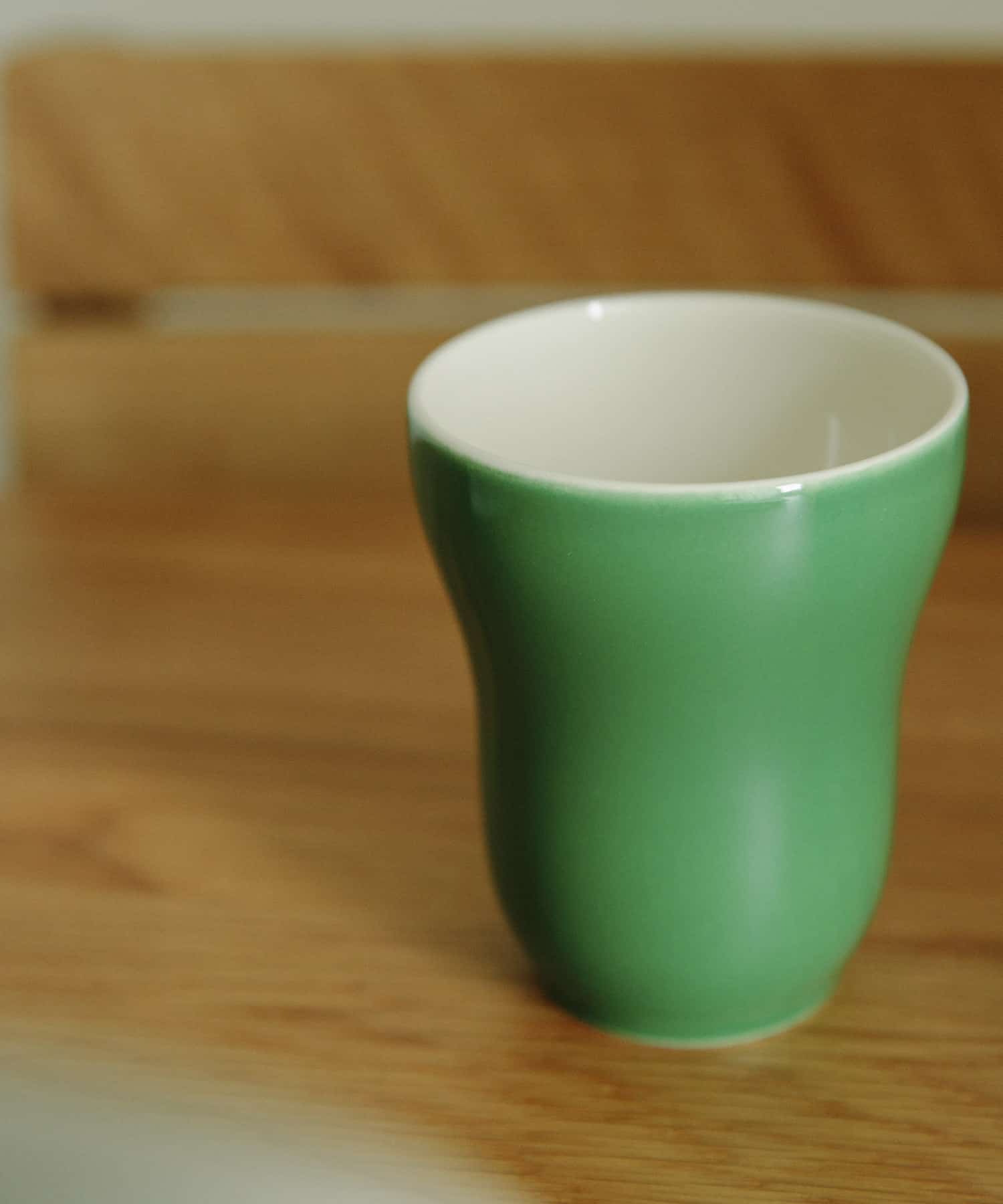 KAHLER　マグ300ml Φ11xH10.5cm ダークグリーン -