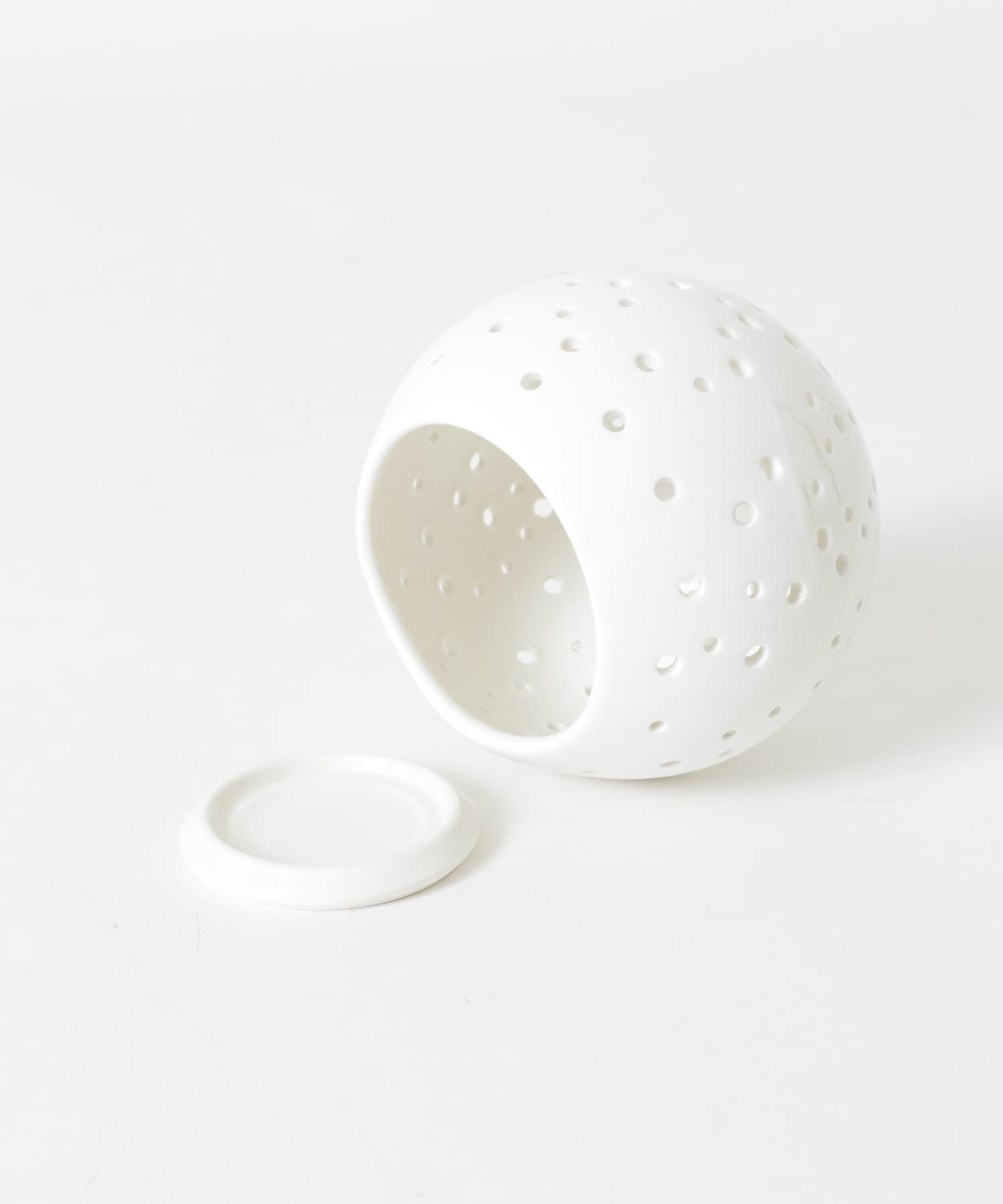 HOLMEGAARD　ノビリ ティーライトホルダーSWφ12cm SNOW WHITE -
