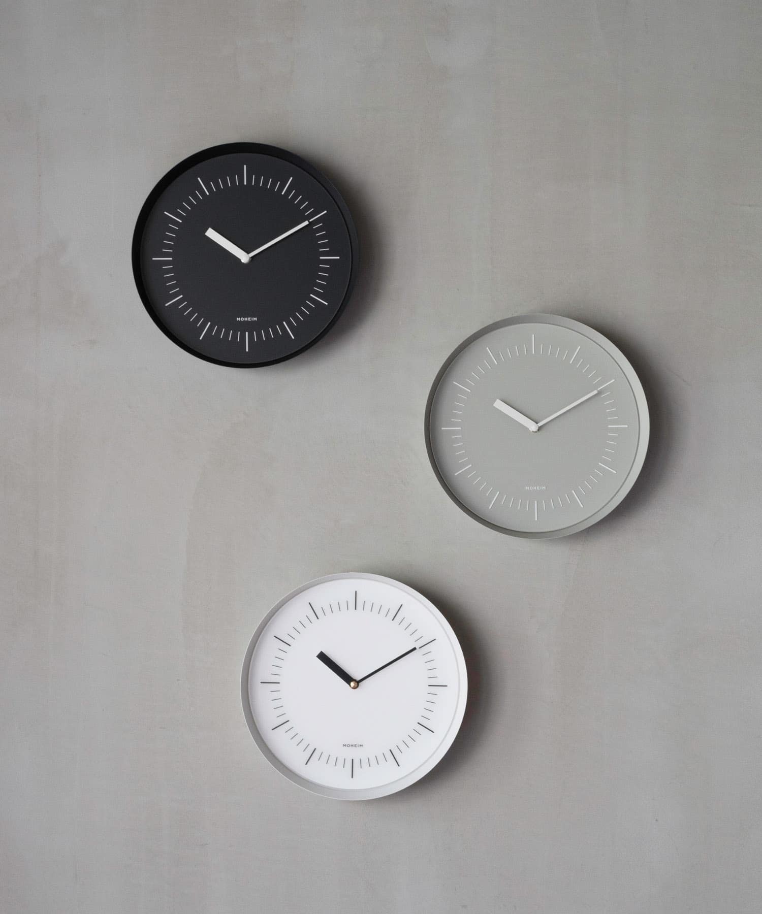 MOHEIM　HORN 壁掛け時計 blk/blk -