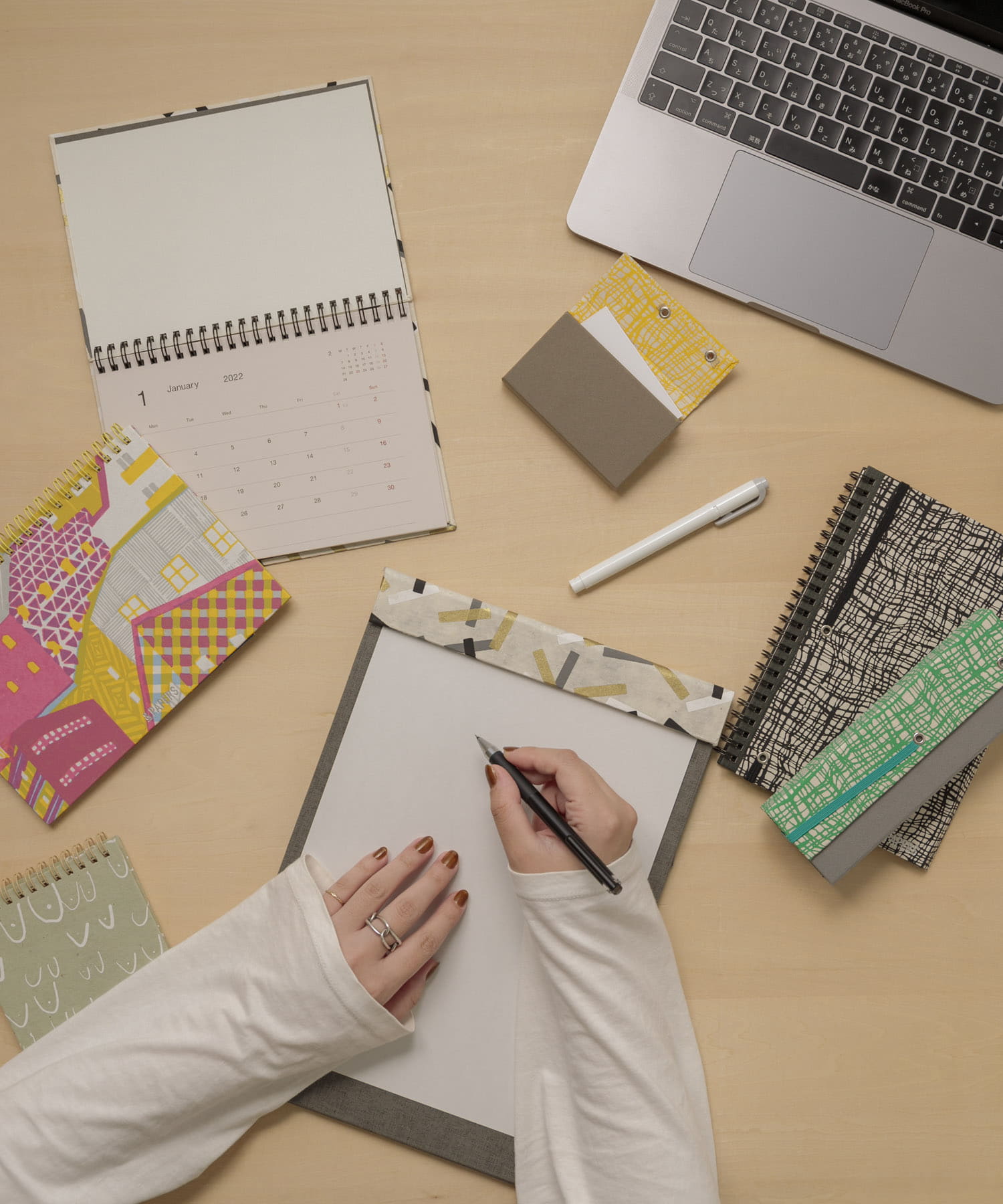 &PAPERS　別注2022カレンダー poppers bk -