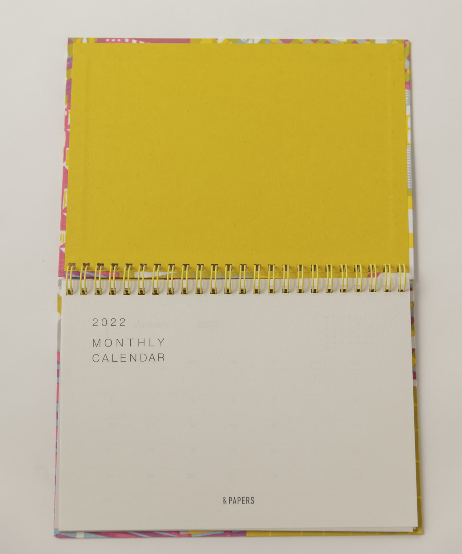 &PAPERS　別注2022カレンダー apartment -
