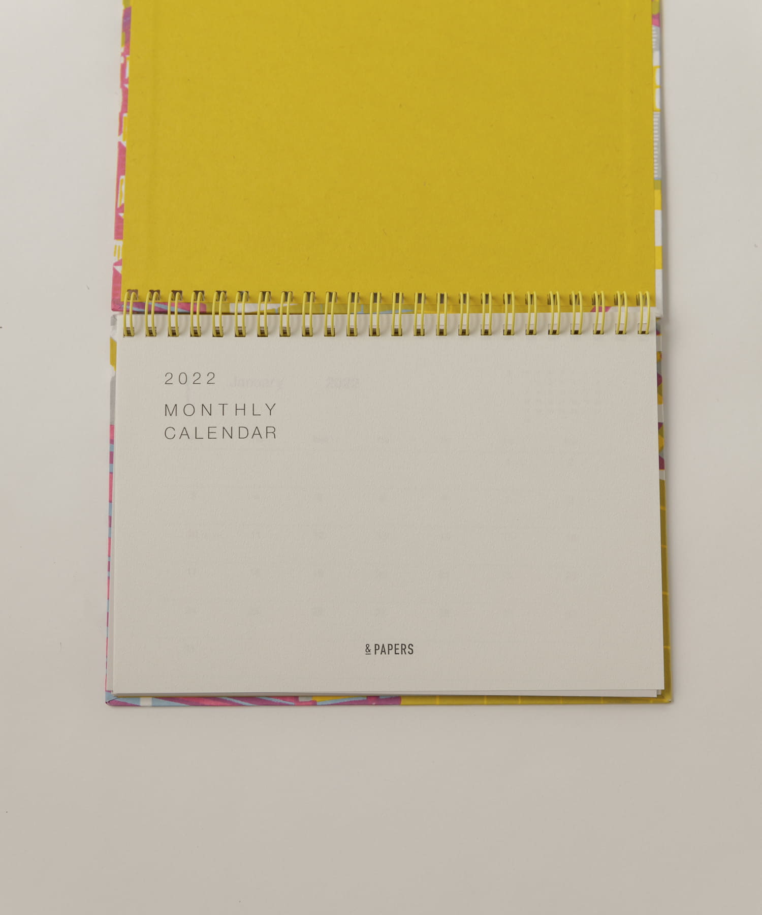 &PAPERS　別注2022カレンダー apartment -