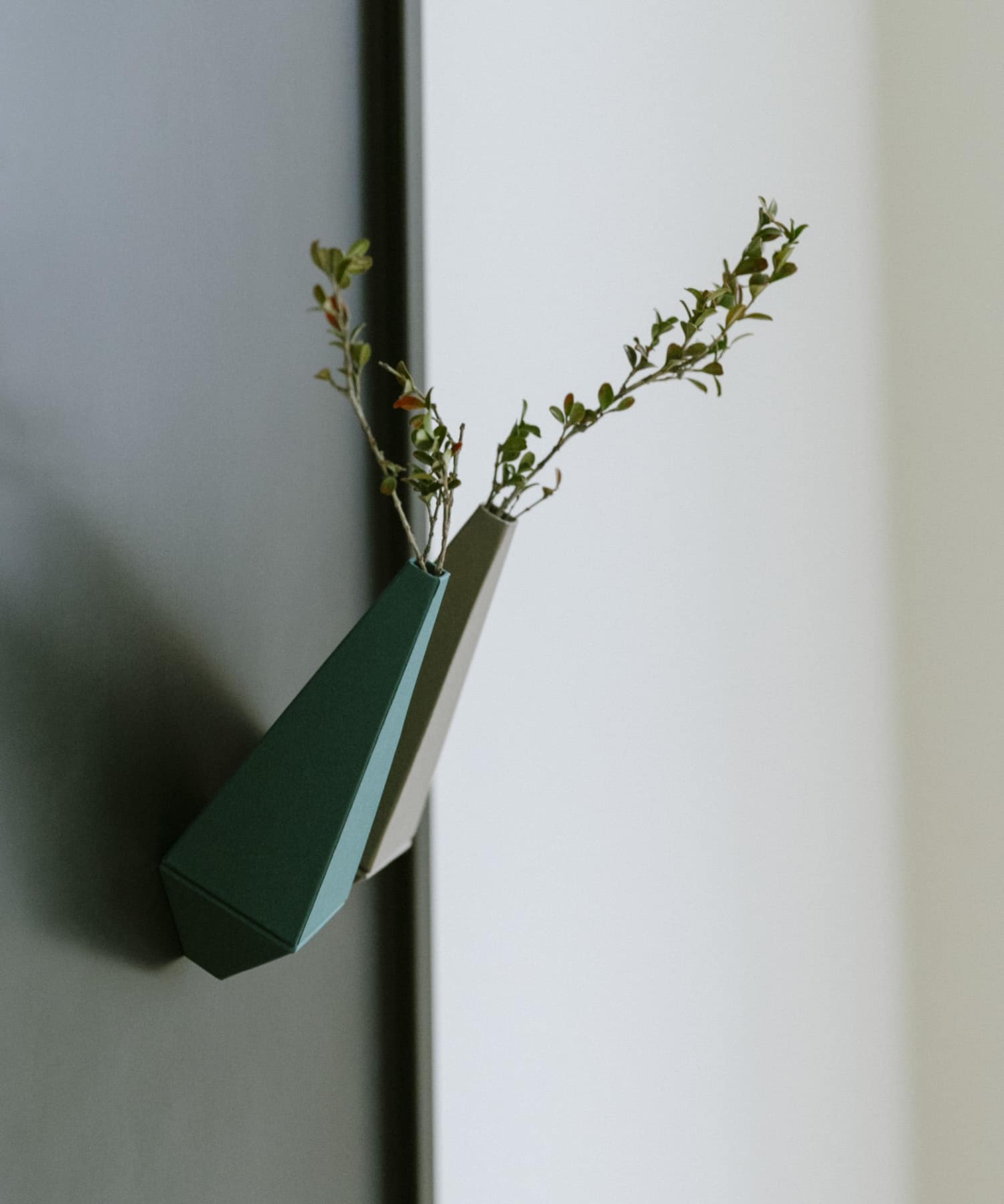 &PAPERS　FANFARE 紙製フラワーベース GREEN -