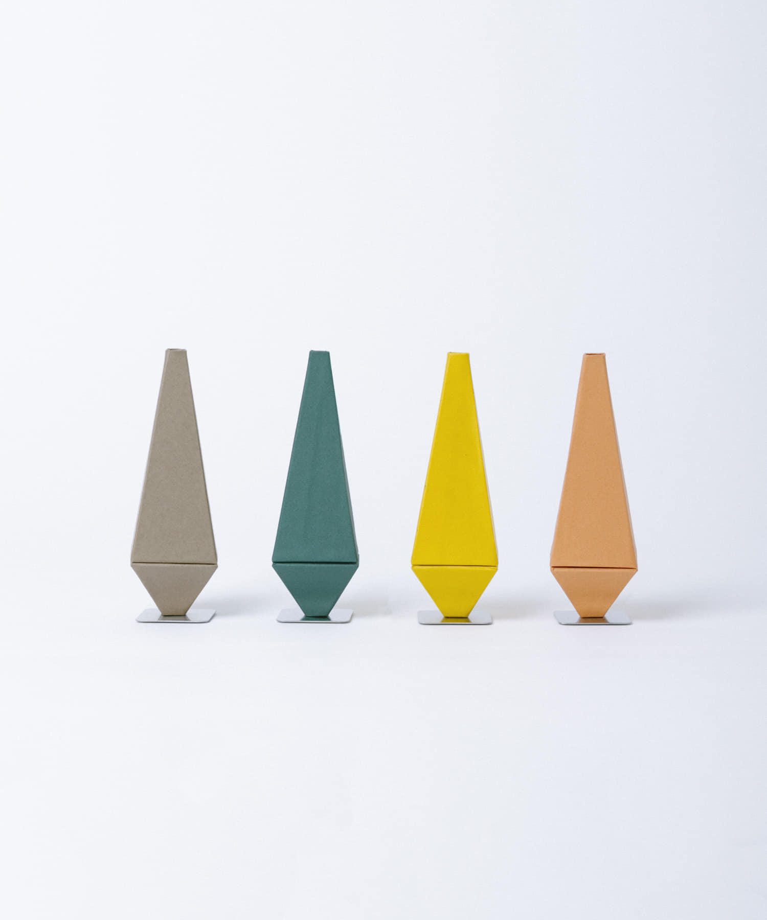 &PAPERS　FANFARE 紙製フラワーベース GREEN -