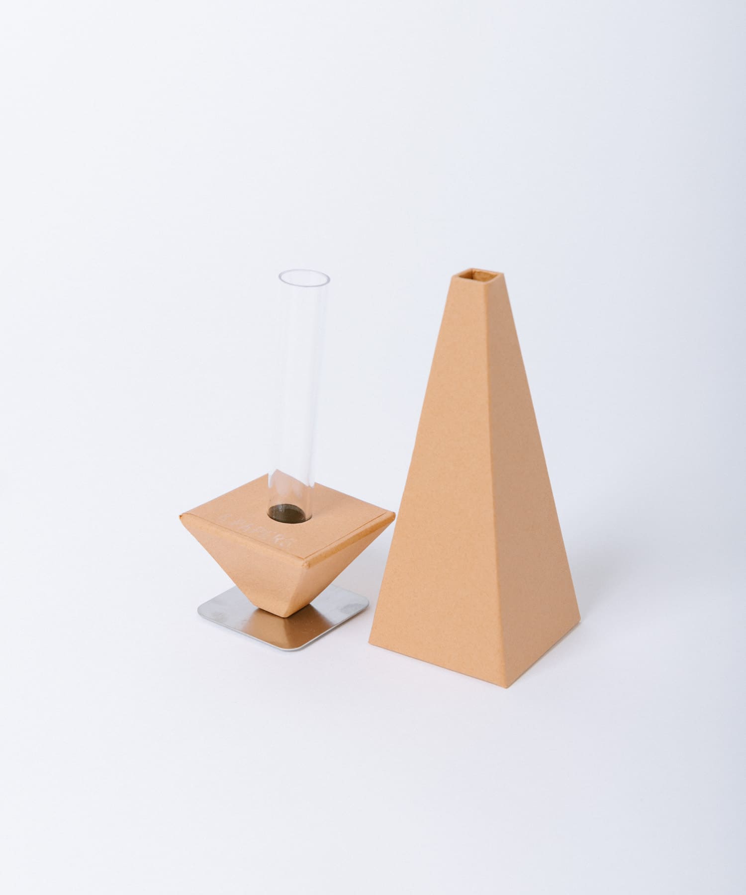 &PAPERS　FANFARE 紙製フラワーベース PINK BEIGE -