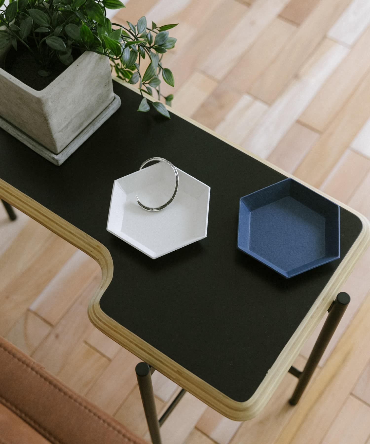 &PAPERS　PAPER TRAY -HEXAGON- WHITE -