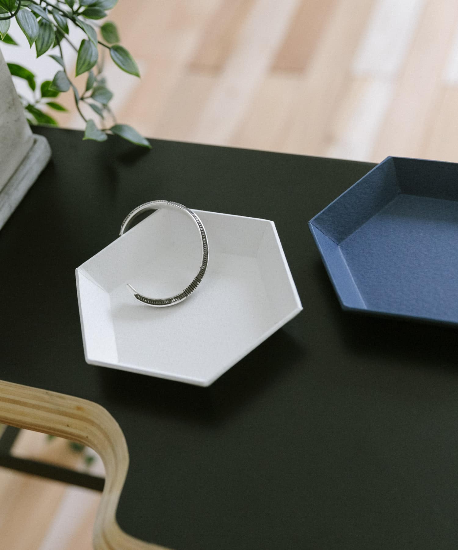 &PAPERS　PAPER TRAY -HEXAGON- NAVY -
