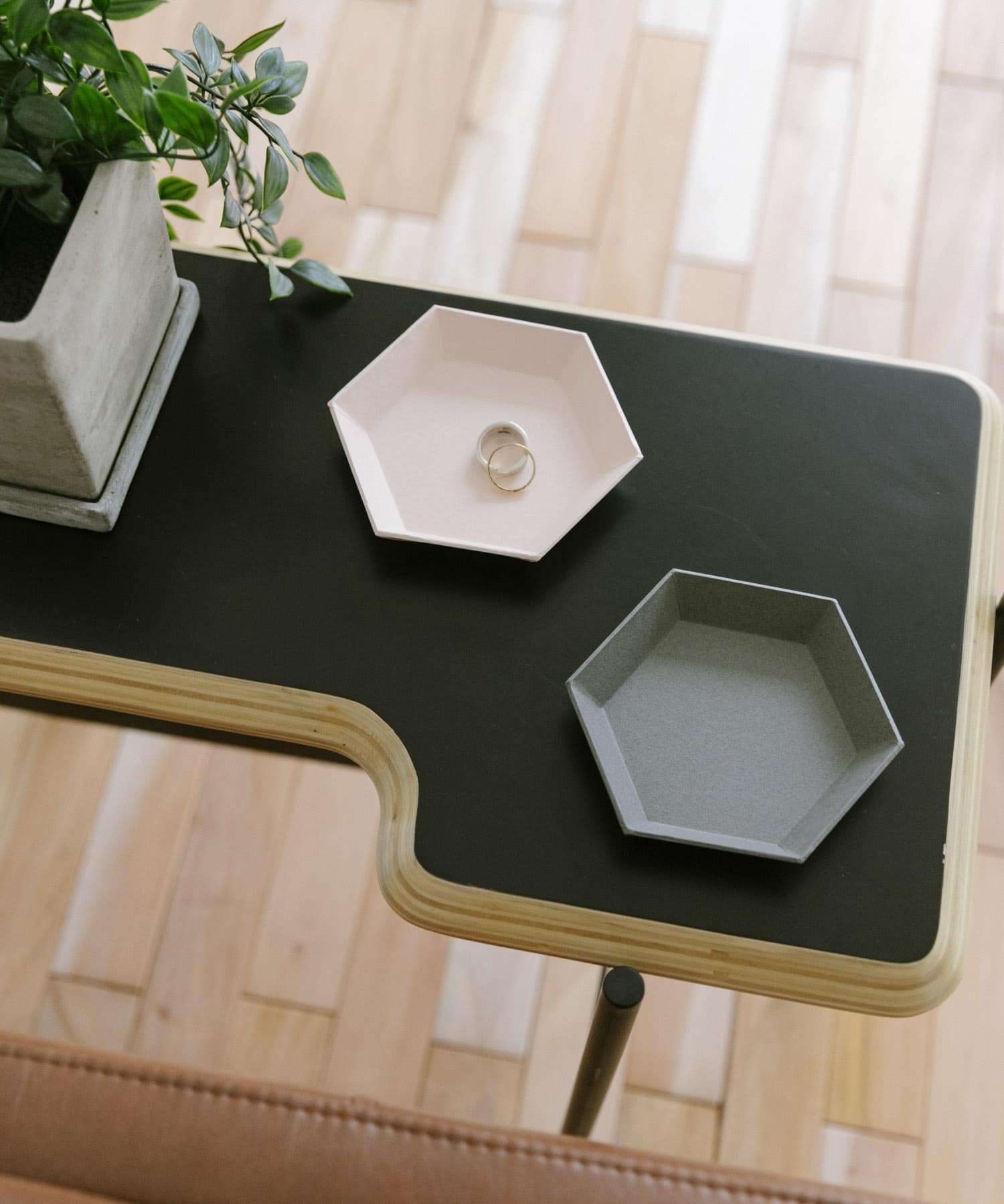 &PAPERS　PAPER TRAY -HEXAGON- L.PINK -