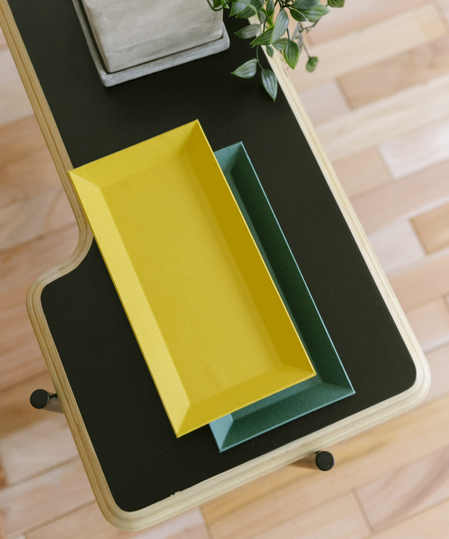 &PAPERS　PAPER TRAY -LONG- YELLOW -