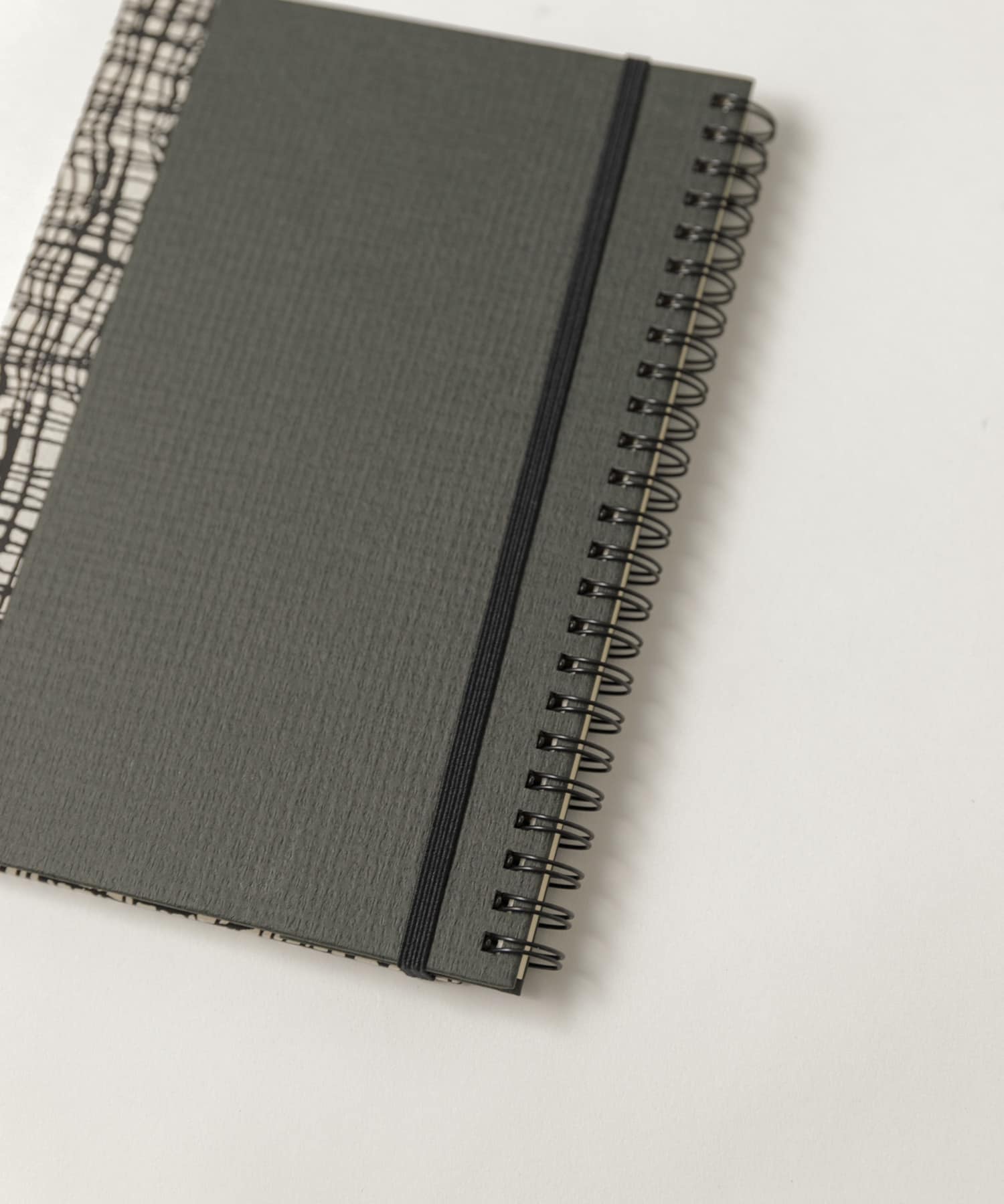 &PAPERS　別注TRI A5 NOTEBOOK grid black -